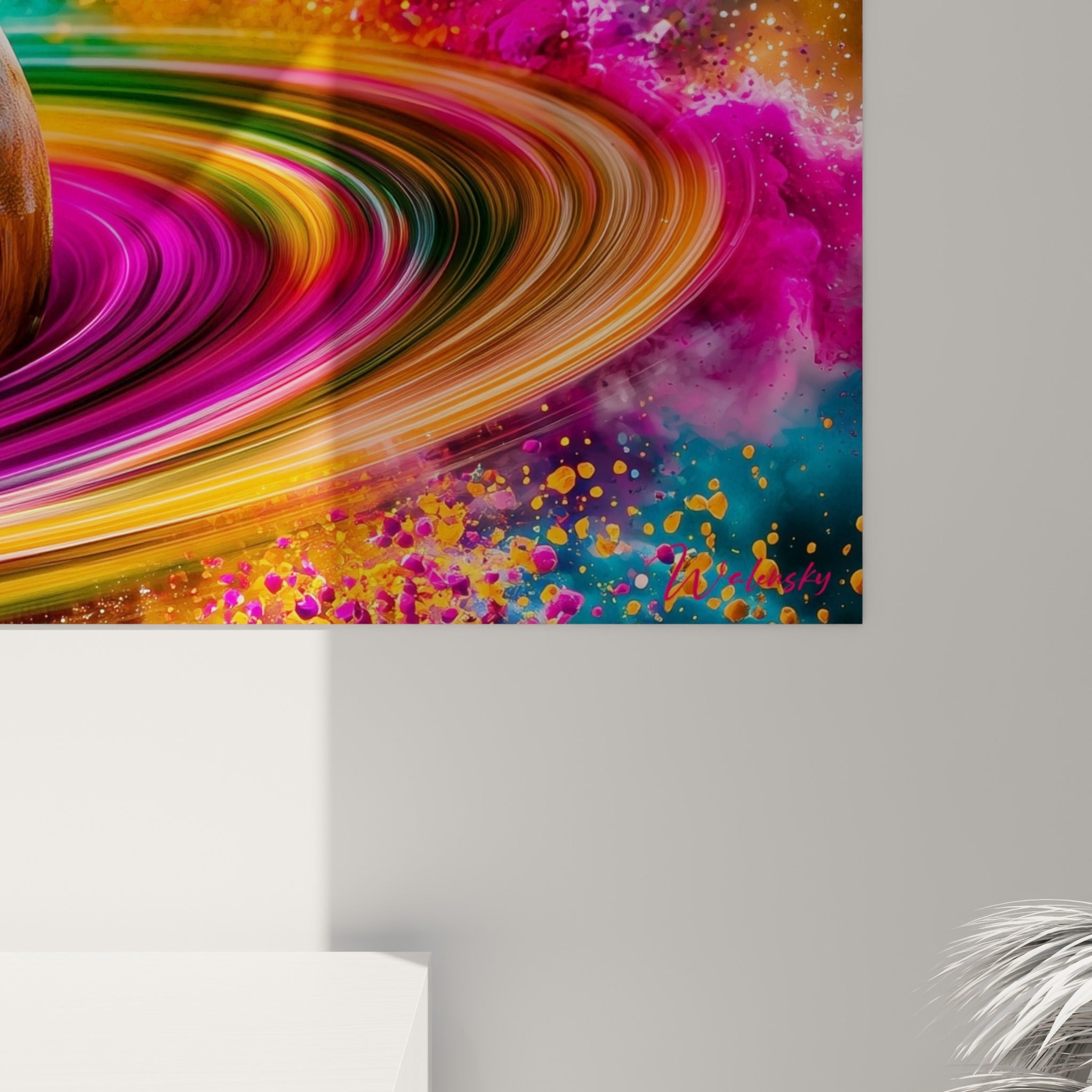 Détail des volutes magenta et dorées entourant la planète, où les éclats de peinture se mêlent en fines traînées colorées
