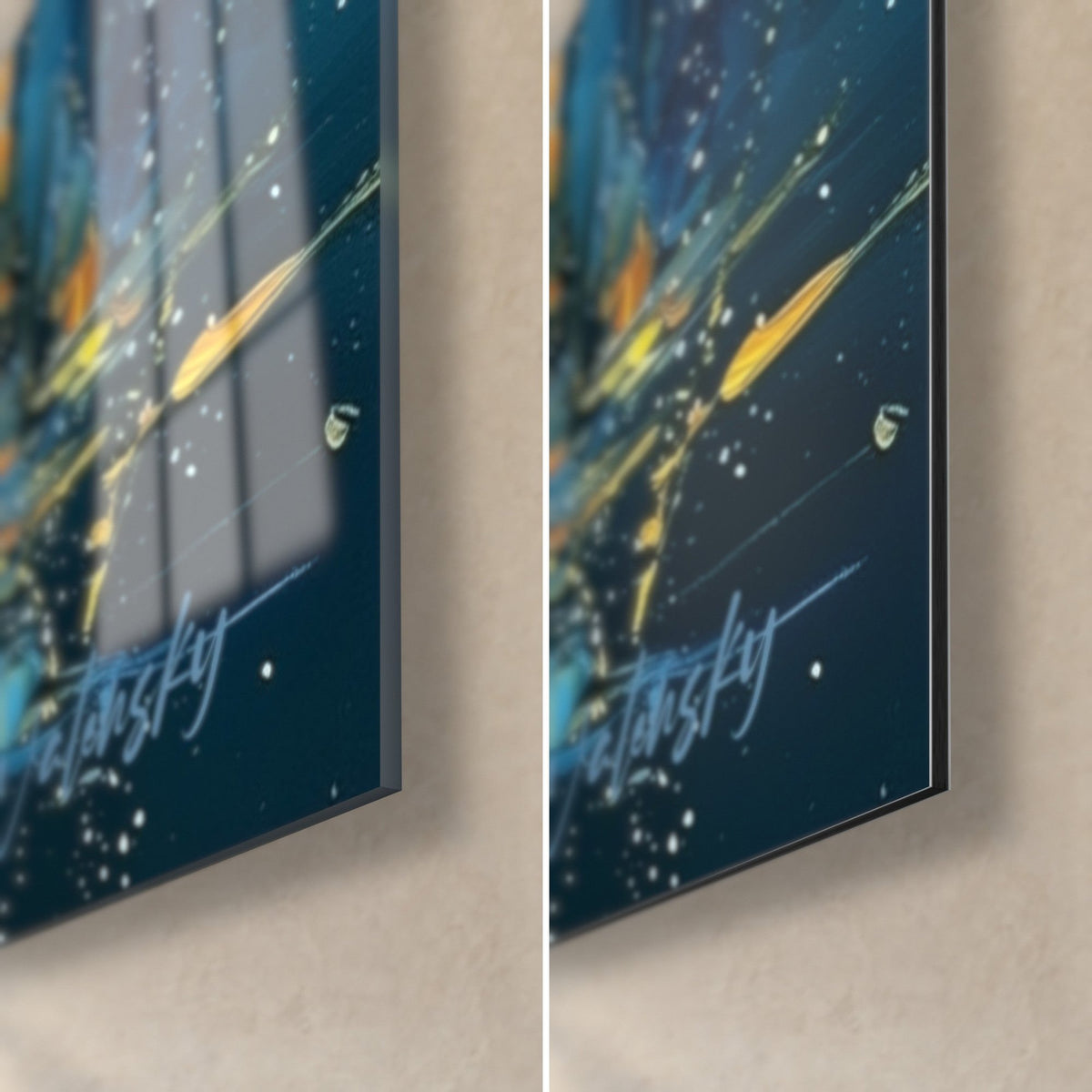 Cuadro esfera azul noche con gotas doradas, firma azul, reflejos del cristal acrílico brillante y aluminio Dibond mate, canto de 3 mm