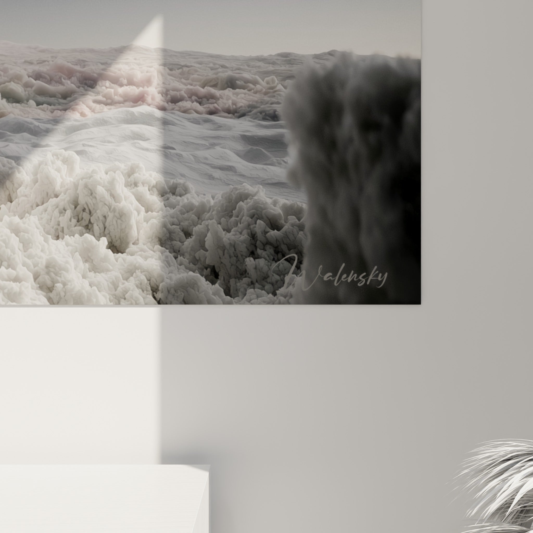 Grain glacé blanc et reflets roses des anneaux visibles en gros plan sur la toile