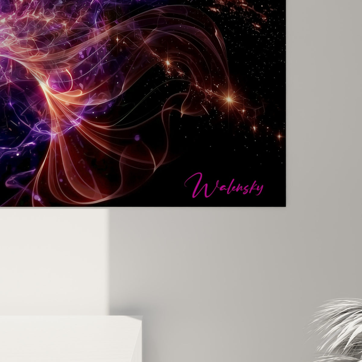 Détail des filaments lumineux dorés et violets à la surface texturée de la planète peinte