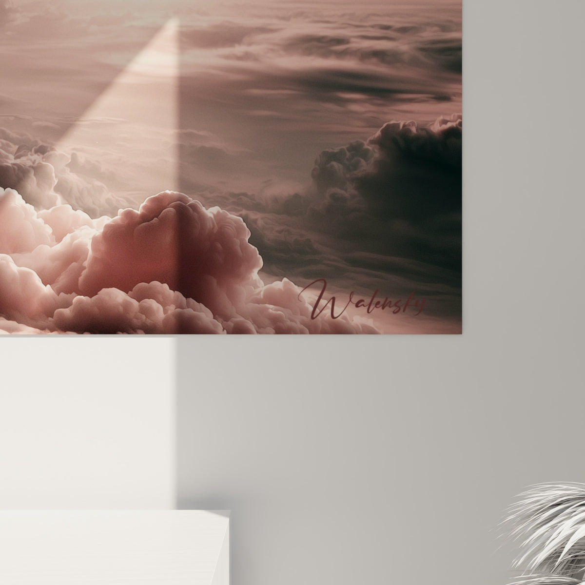 Grain de l'impression révélant les nuances roses et anthracite des nuages cotonneux et du ciel étoilé