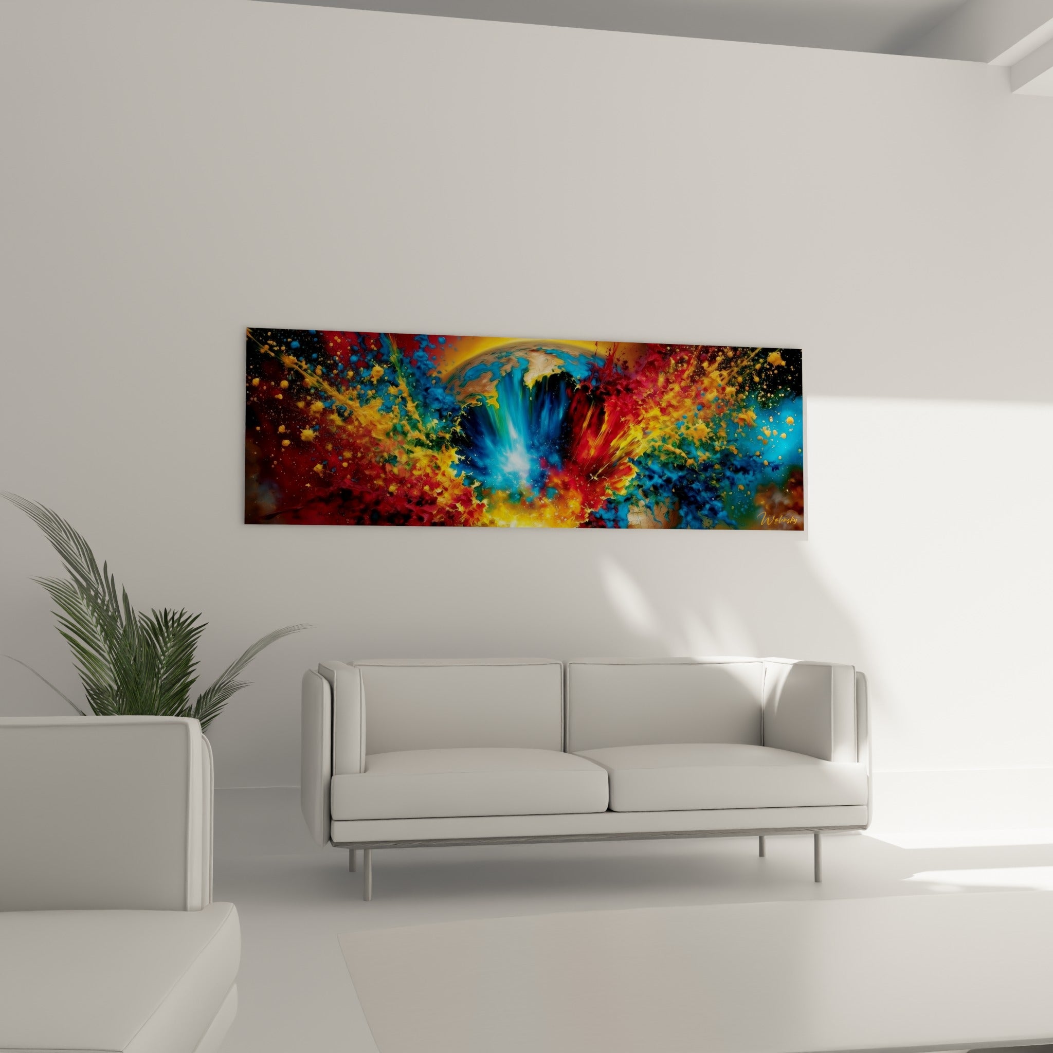 Tourbillon coloré doré et bleu turquoise suspendu au-dessus d'un canapé dans un salon lumineux
