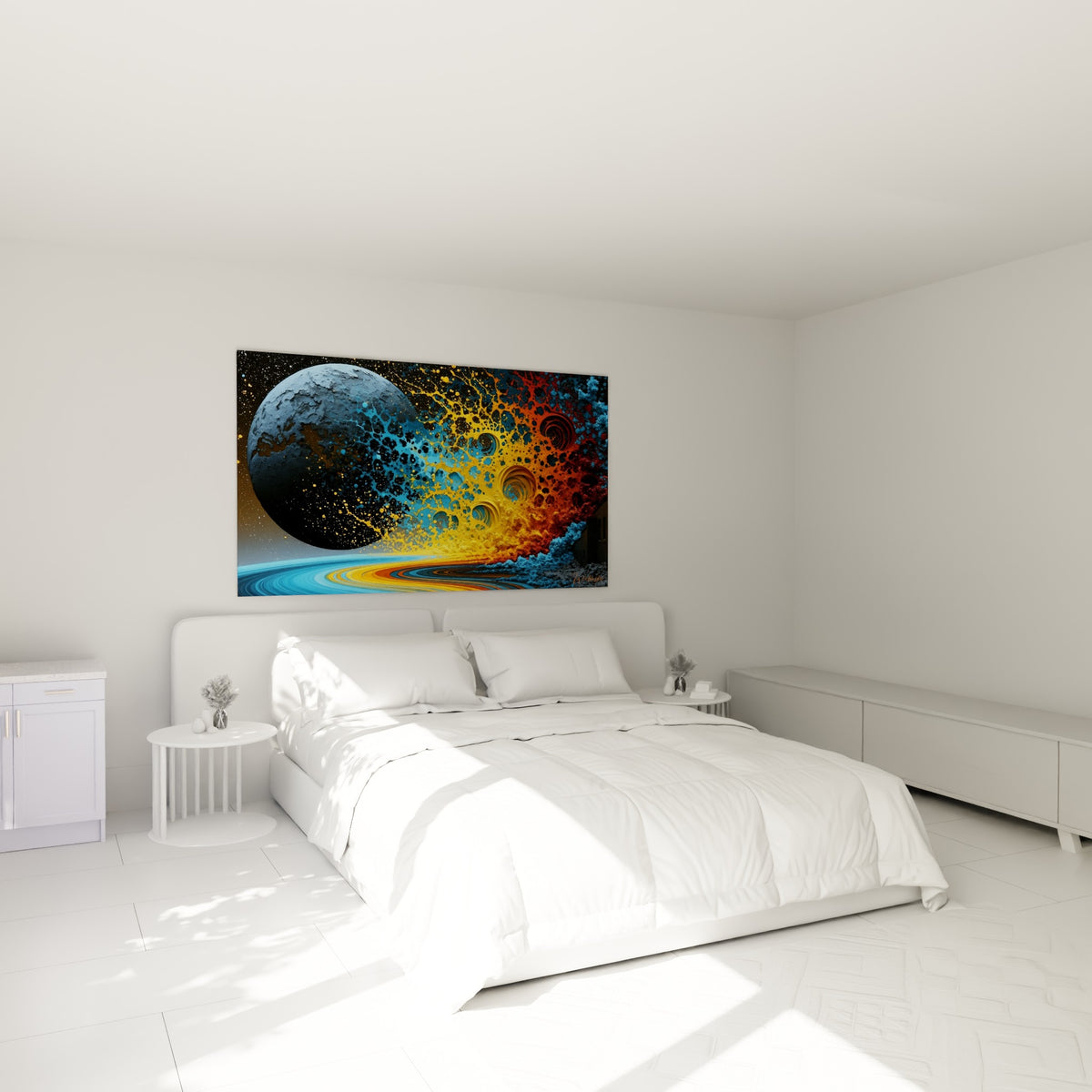 Explosion cosmique dorée et bleue jaillissant d'une sphère grise, au-dessus d'un lit dans une chambre claire