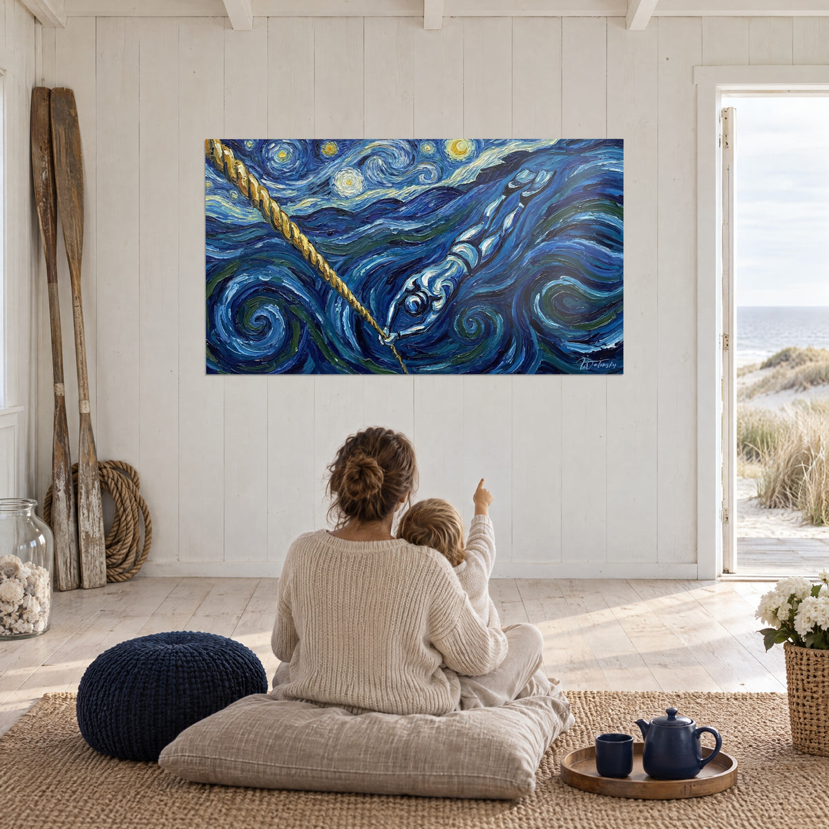 Πίνακας θαλασσινός Van Gogh με σπειροειδή κύματα παγετώδους μπλε και βαθύ πράσινο, χρυσοωχρό σχοινί, παρατηρούμενος από μητέρα και παιδί με την πλάτη