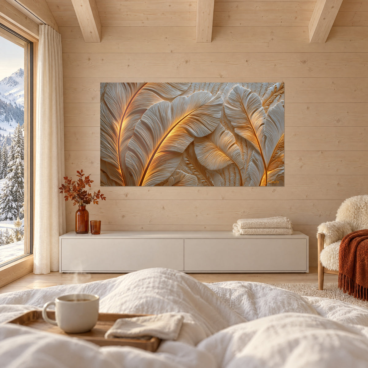 Gemälde Federfächer in Sand und geschmolzenem Gold, fein gestreiftes Relief, eine Person von hinten über einem Bett in einem hellen Schlafzimmer
