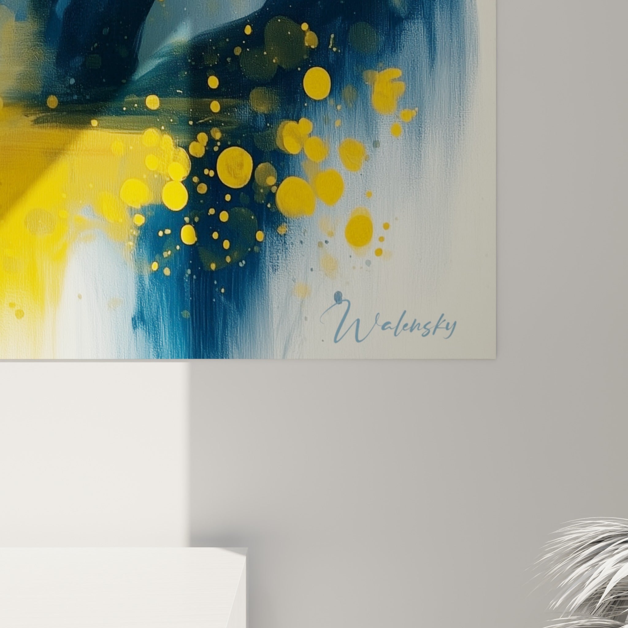 Détail des coulures dorées et empâtements bleu marine sur la toile de ce tableau poker