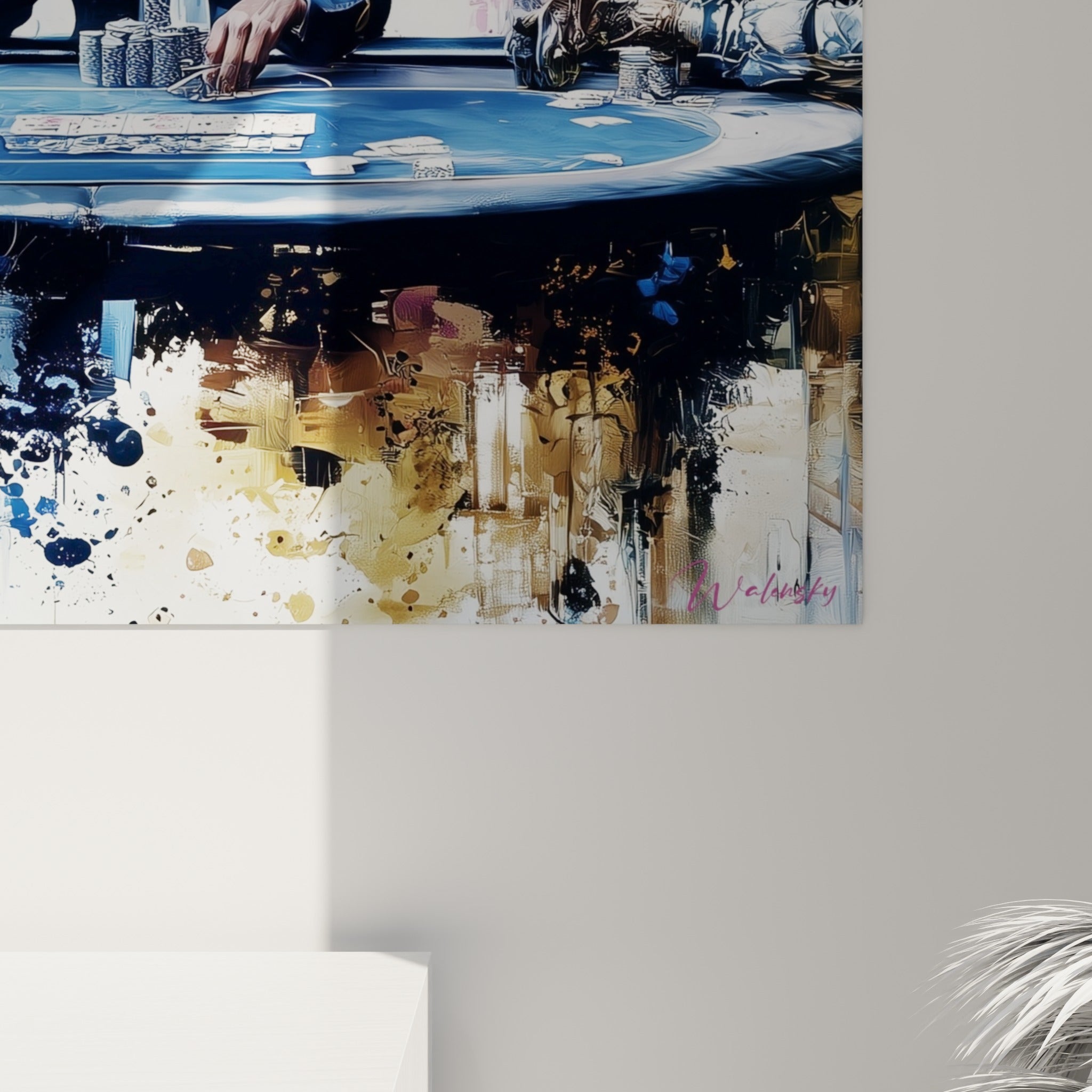 Empâtements bleu marine et coulures roses se mêlant au noir dans la matière peinte du tableau