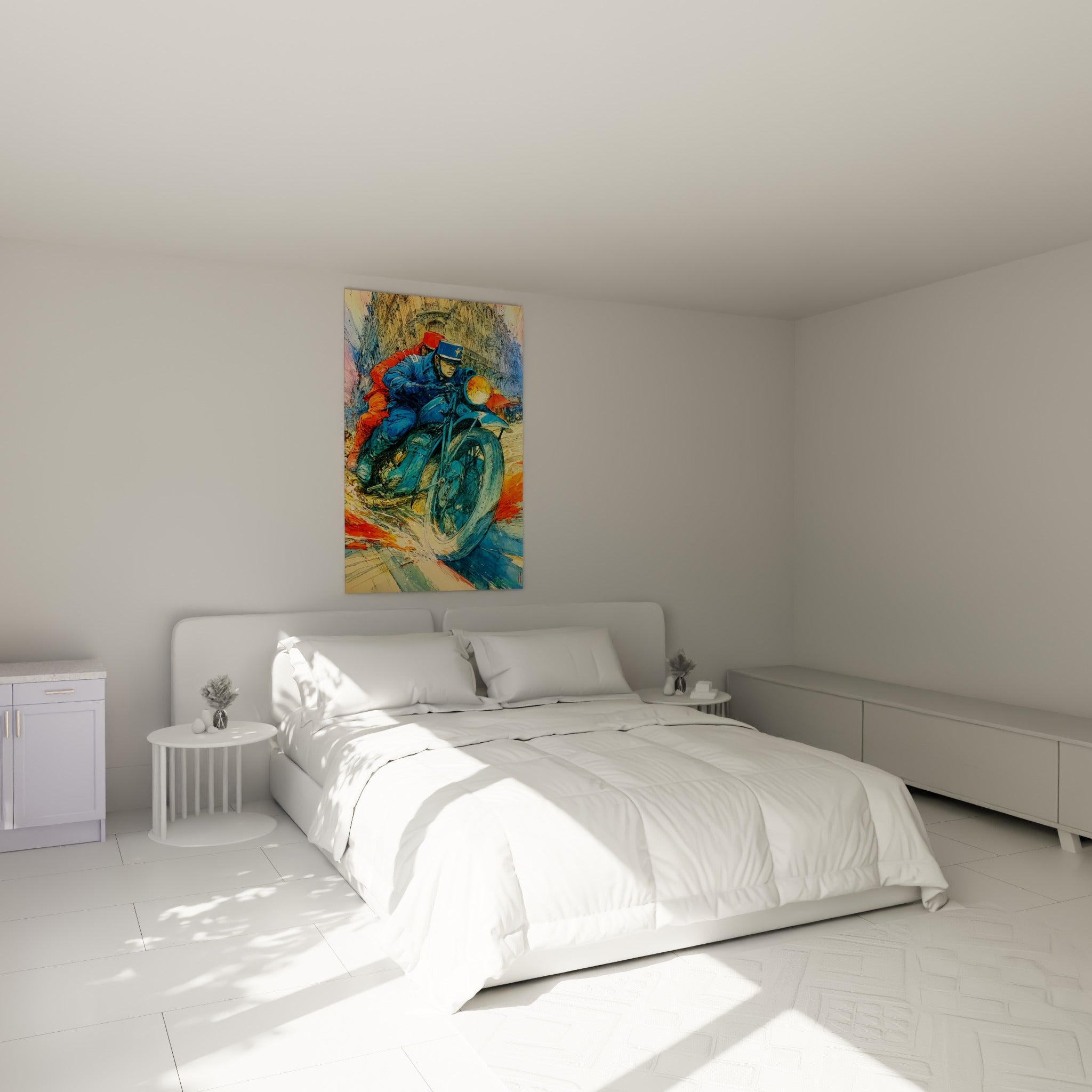 Course à moto bleu marine et orange vif au-dessus d'un lit dans une chambre claire