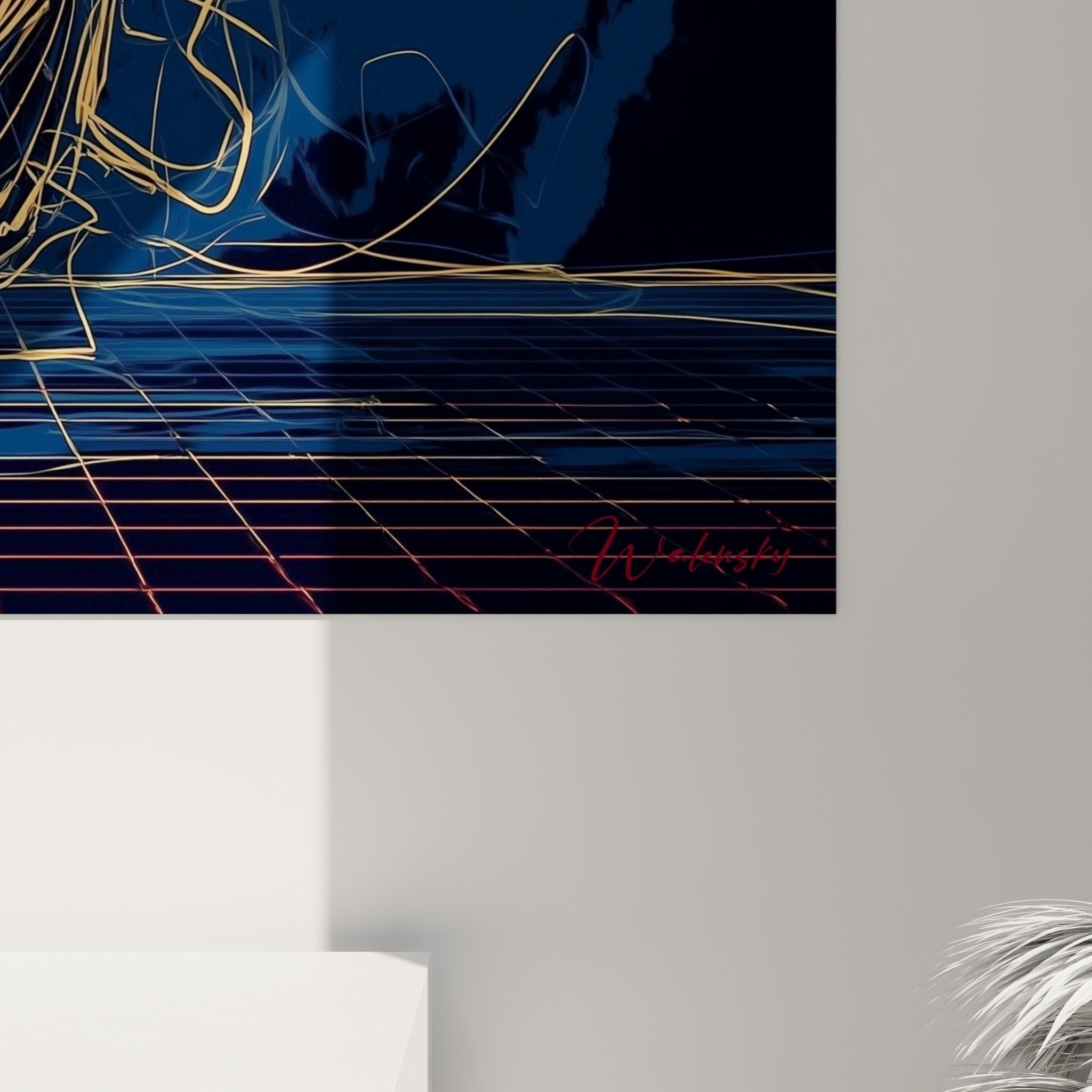 Détail des lignes dorées entrelacées et du rouge fauve intense visibles de près sur la toile
