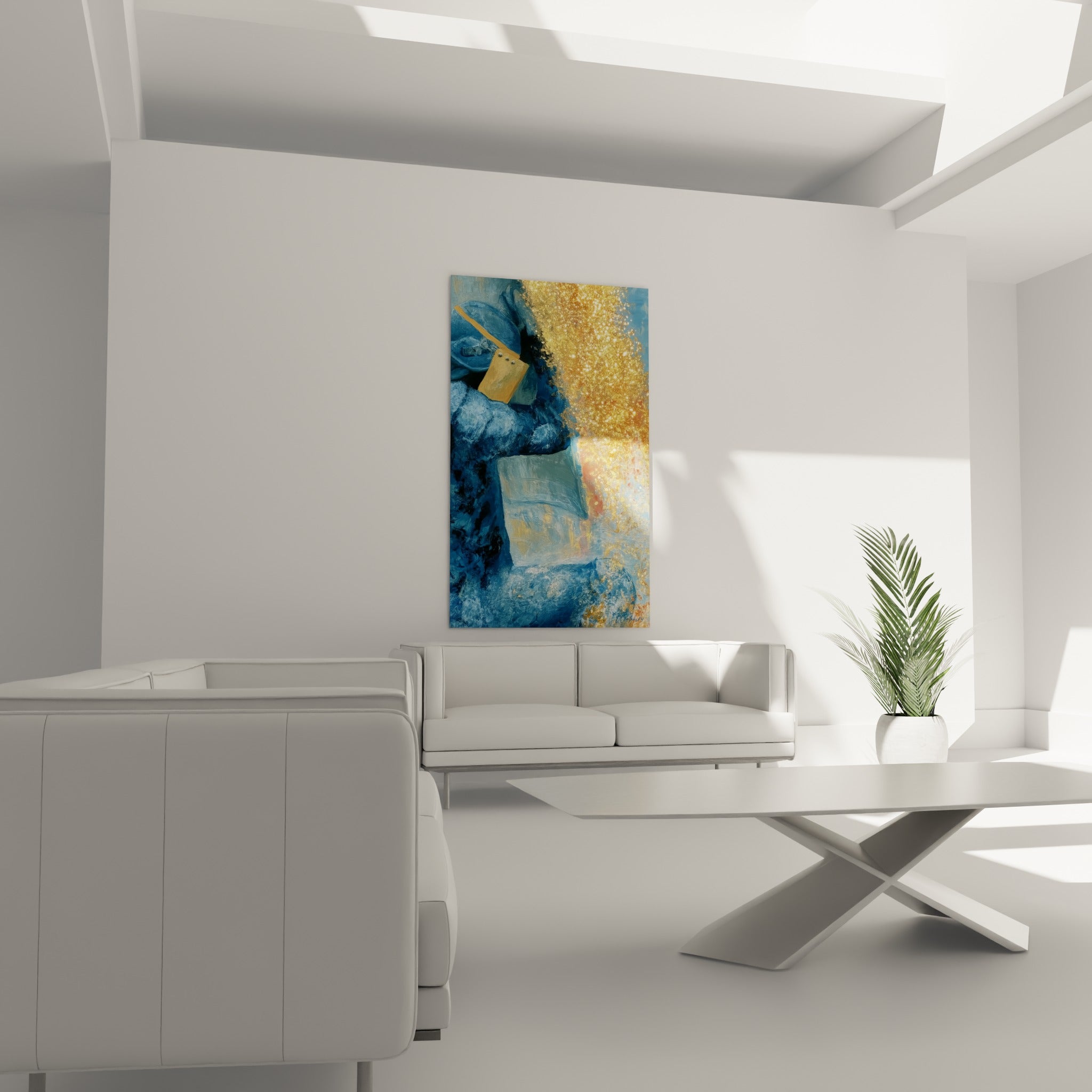 Insigne doré émergeant d'une matière bleu marine, tableau police au-dessus d'un canapé dans un salon lumineux