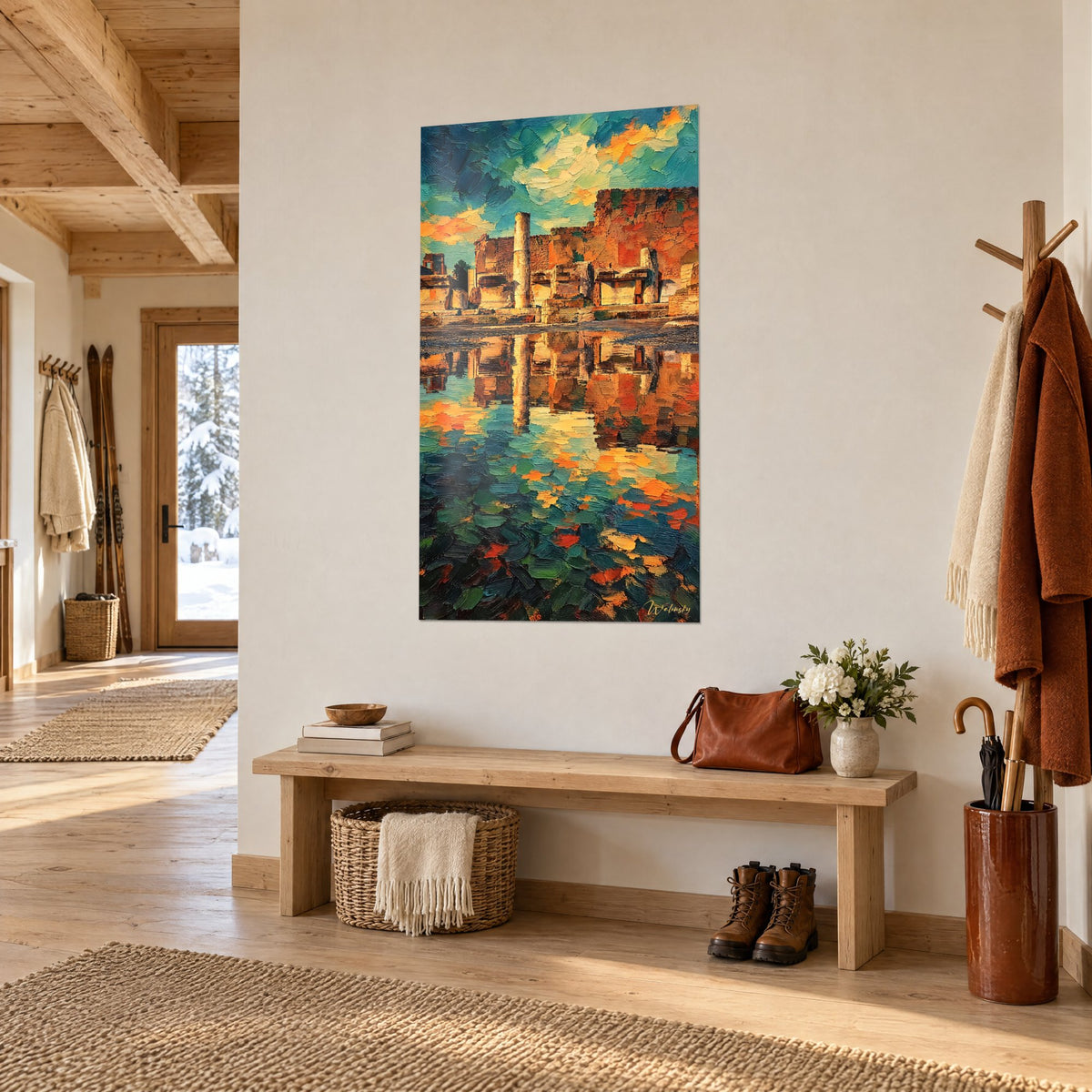 Tableau colonne de pierre claire et murs orangés de Pompéi, reflets bleu-vert, dans une entrée de chalet boisée