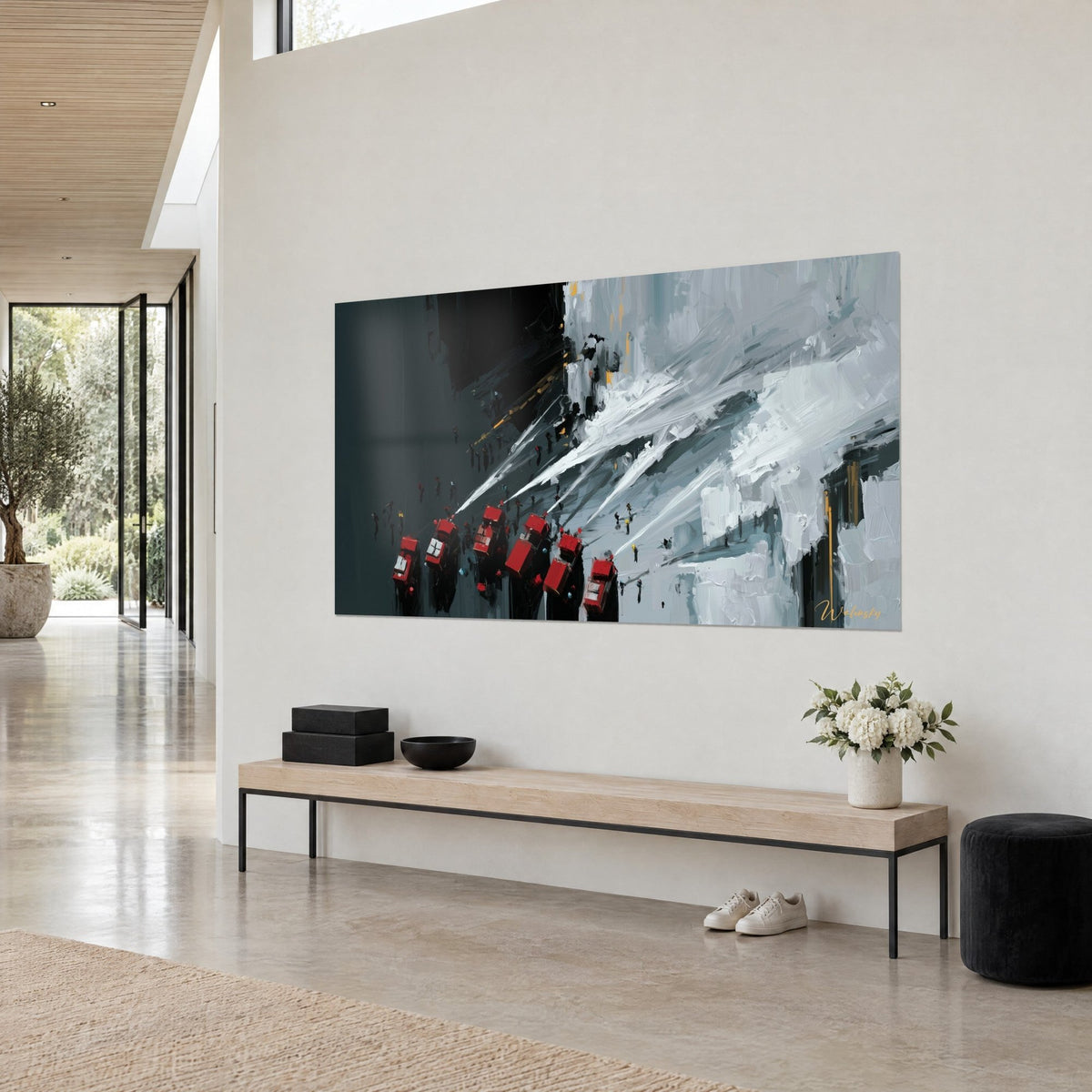 Tableau intervention de pompiers : engins écarlates vus du dessus, jets d'eau argentés sur fond noir, vue de trois-quarts sur mur crème