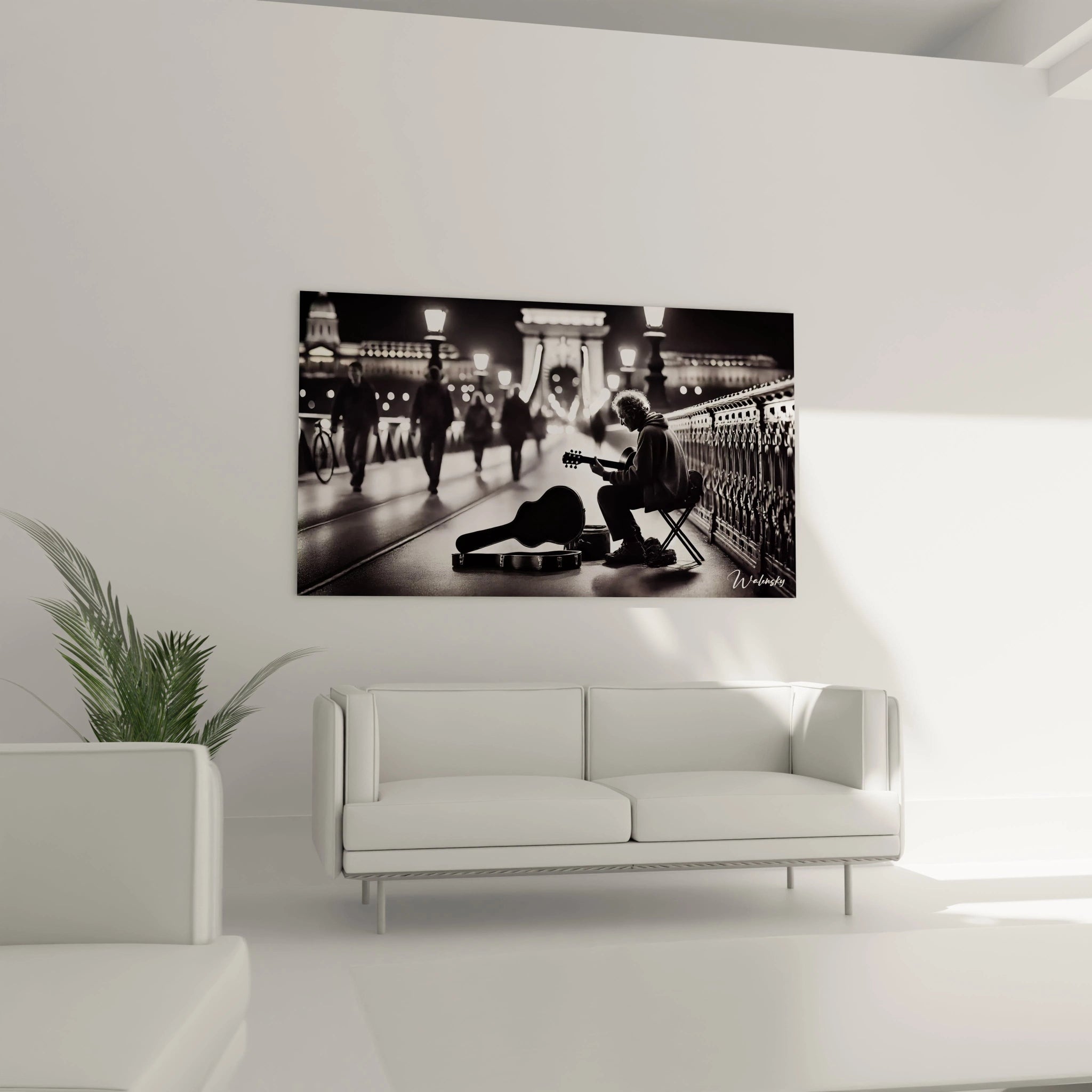 tableau noir et blanc dans un salon au-dessus d'un canapé style urbain et moderne scènes nocturnes avec un musicien lumière diffuse et détails réalistes équilibre parfait entre mélancolie et élégance

