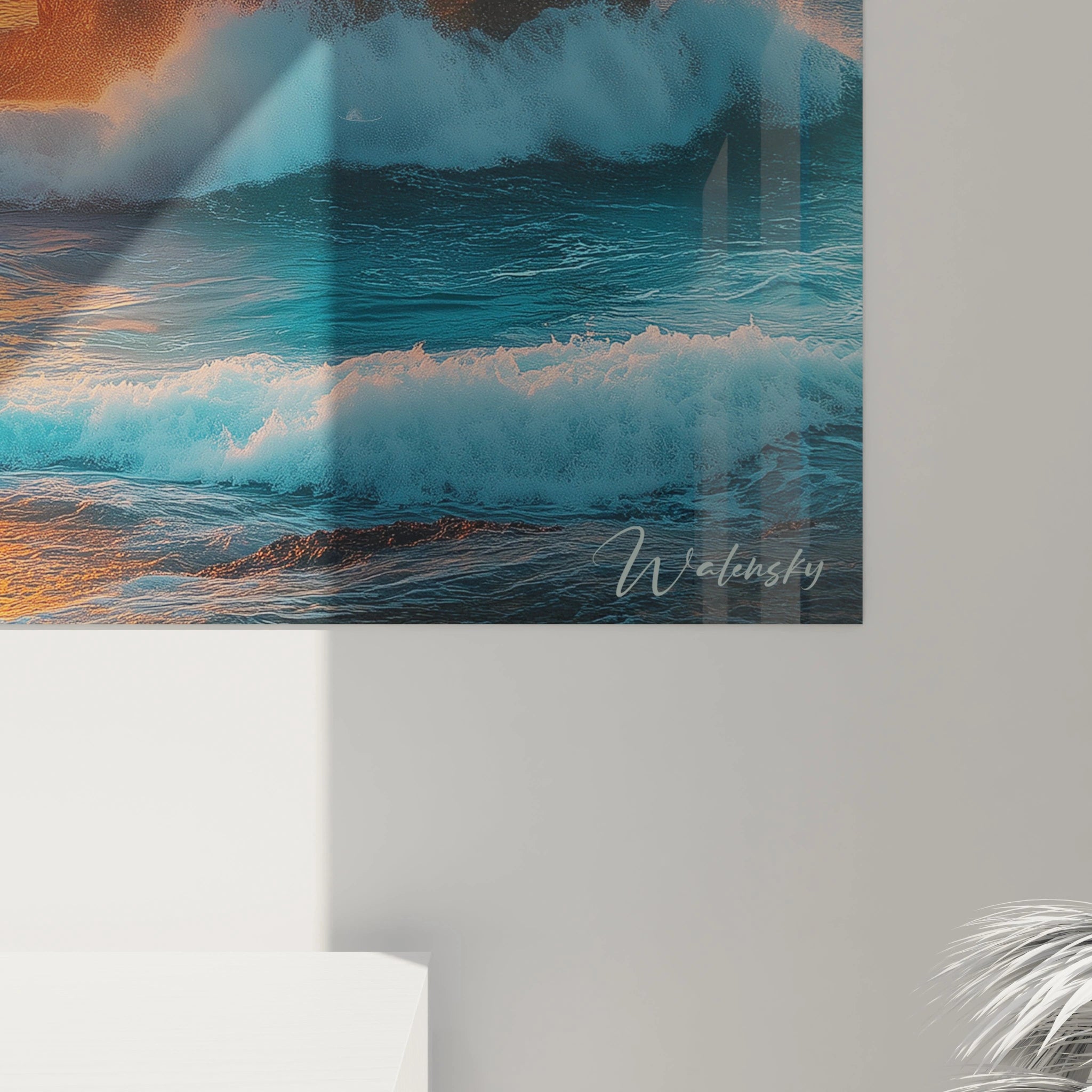 Tableau panoramique de formations rocheuses grises formant une arche où brille un soleil orange flamboyant, océan turquoise et ciel aux nuances dorées
