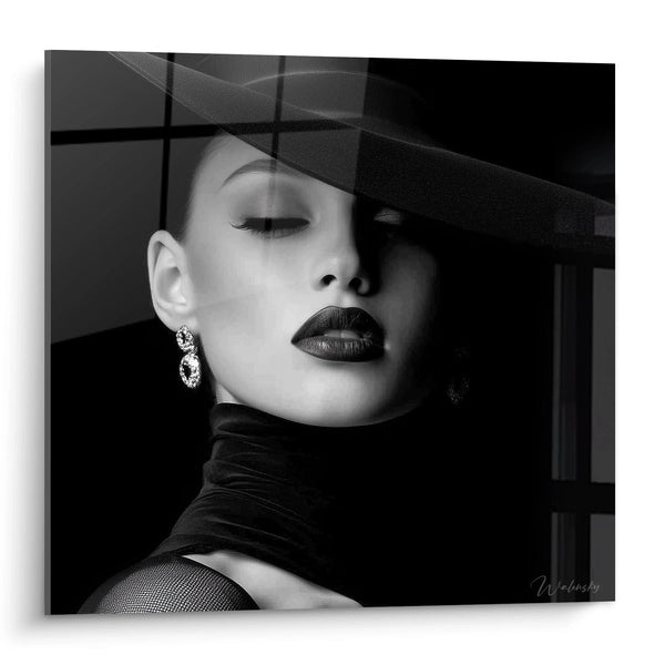 Obraz Portret Kobiety - Ponadczasowy Glamour - edycja w stylu czarno-białym