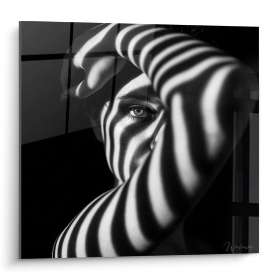 Tableau Femme Ombres Lumineuses - Portrait Mystérieux - Edition visage noir et blanc