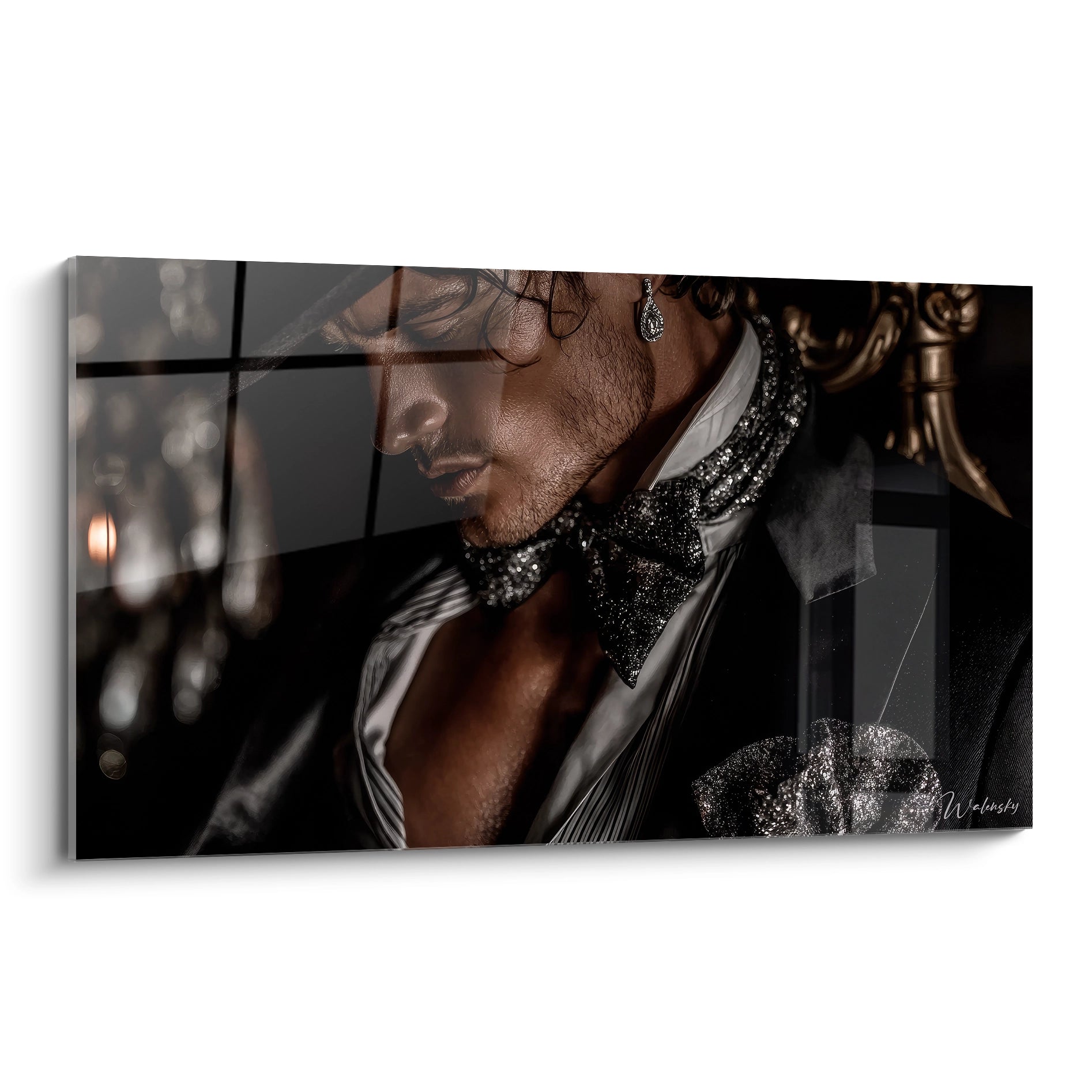 Tableau portrait raffiné homme en noir et blanc avec éclat de lumière sur les détails du costume