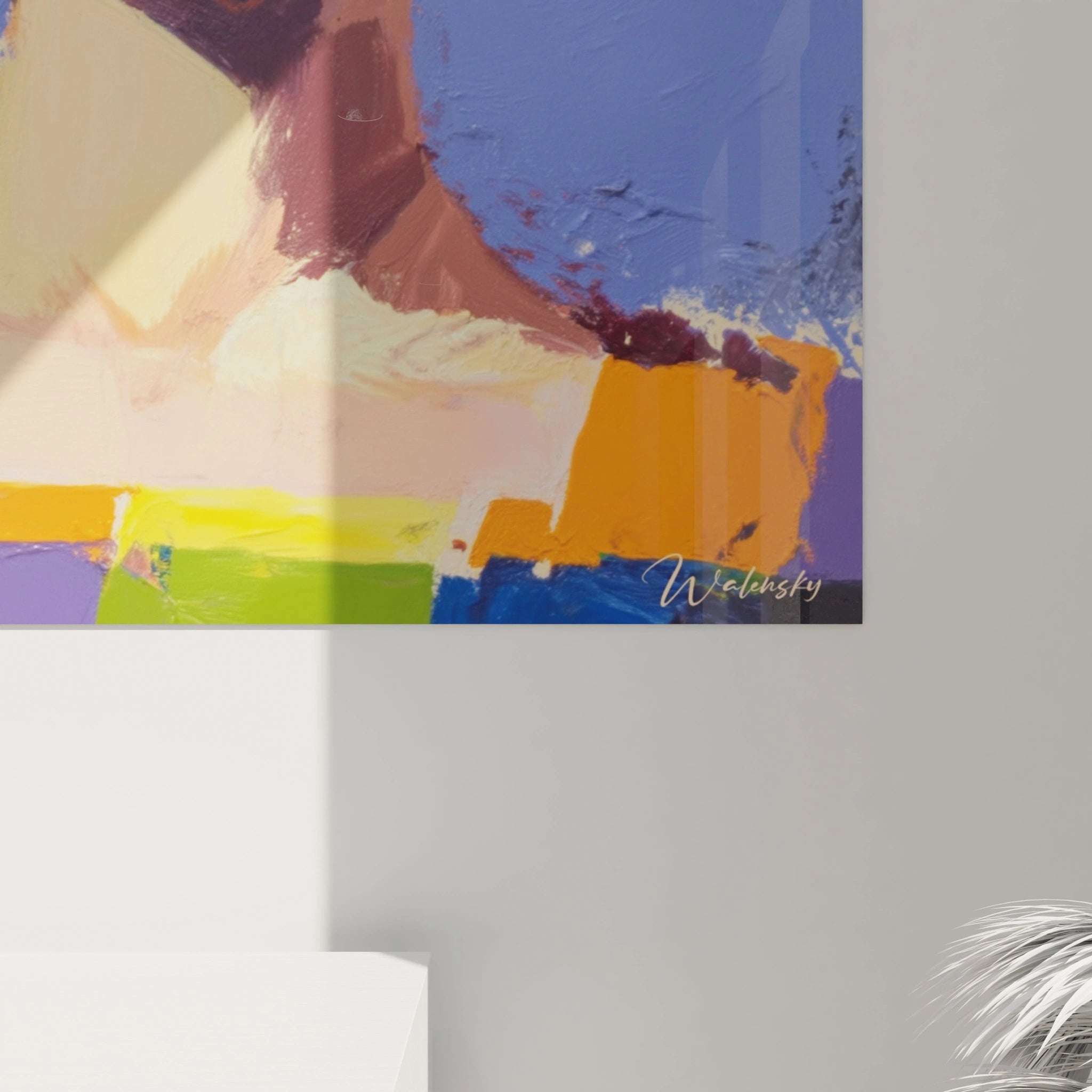 tableau portrait impressionnisme Walensky coloré accroché au mur salon, gros plan sur la toile et signature