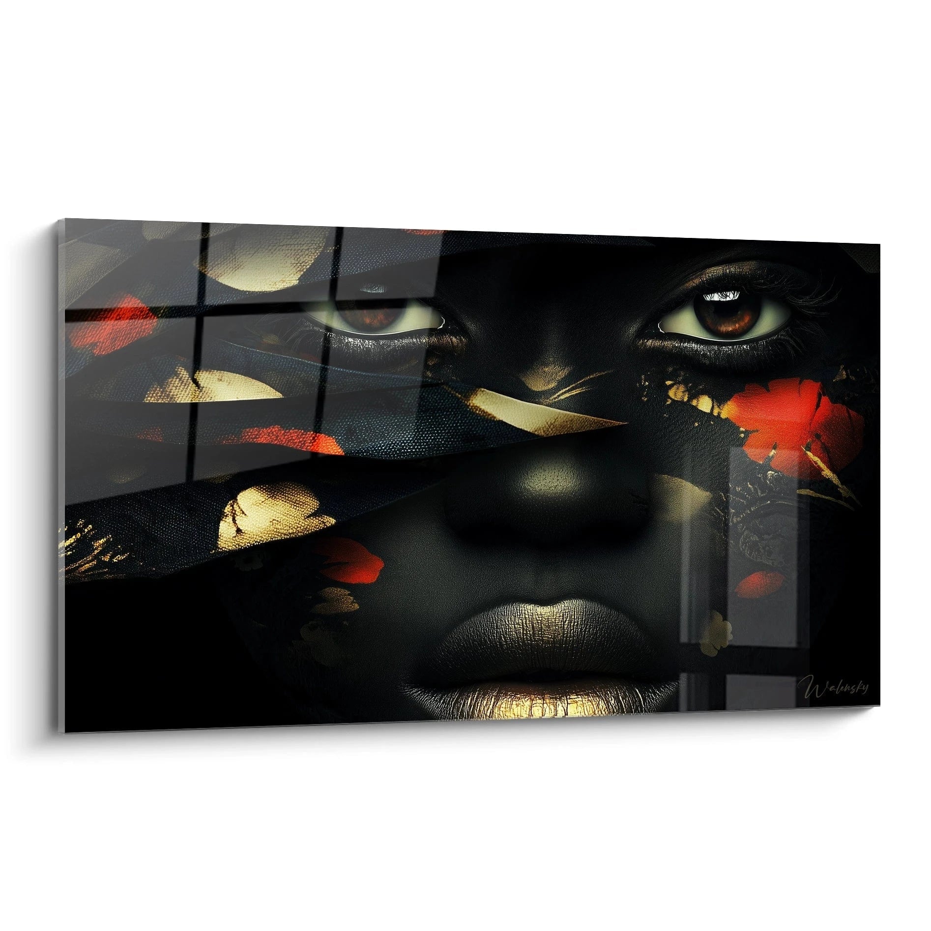 Tableau portrait africain doré avec des motifs floraux et une expression captivante