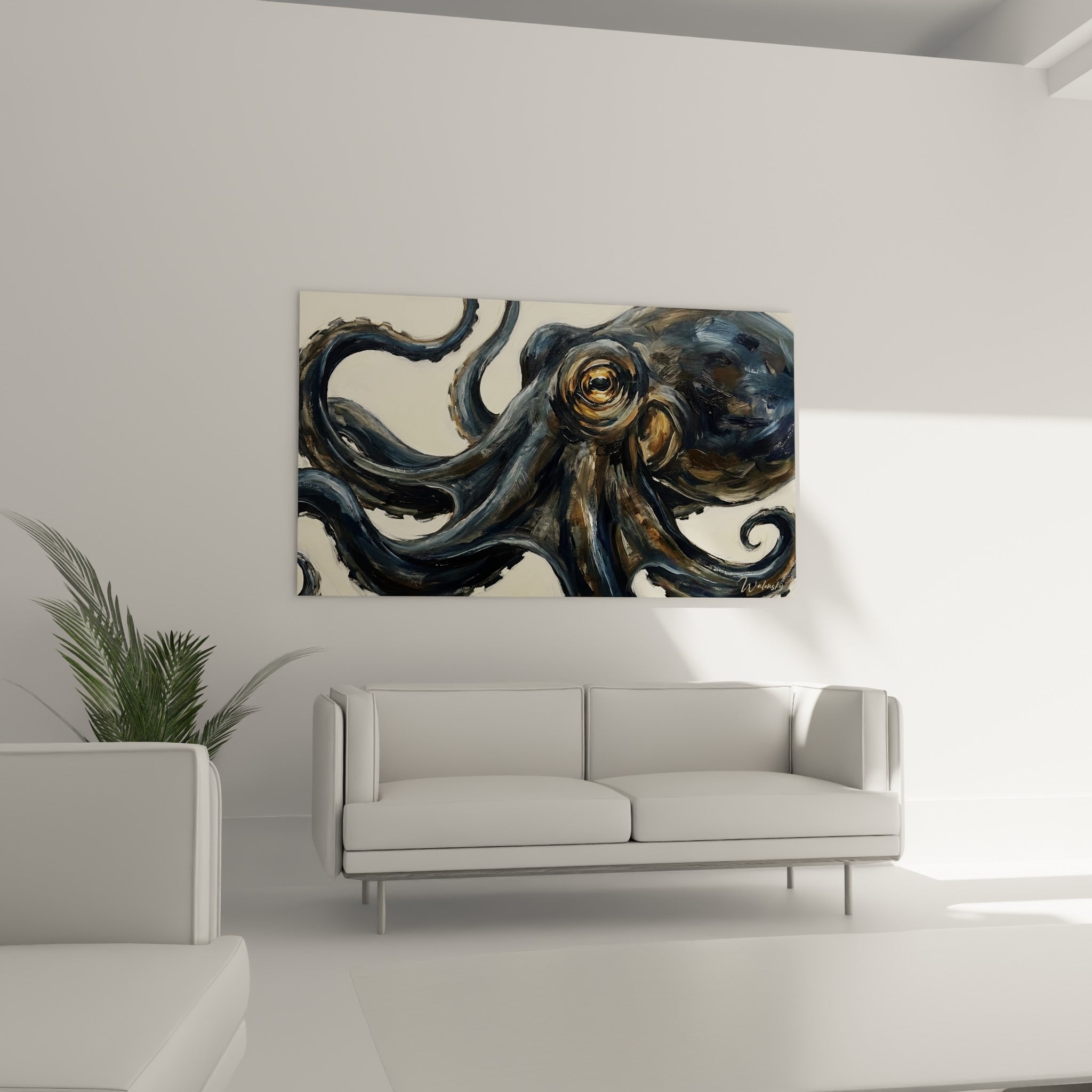 Tentacules bleu marine et ocre enlaçant un œil doré perçant, au-dessus d'un canapé dans un salon lumineux