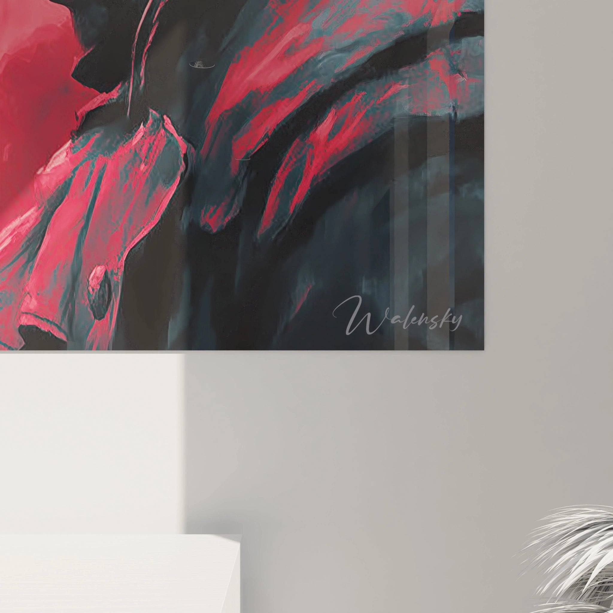 tableau révolution française Walensky peinture murale moderne gros plan sur manteau rouge et signature dans intérieur contemporain