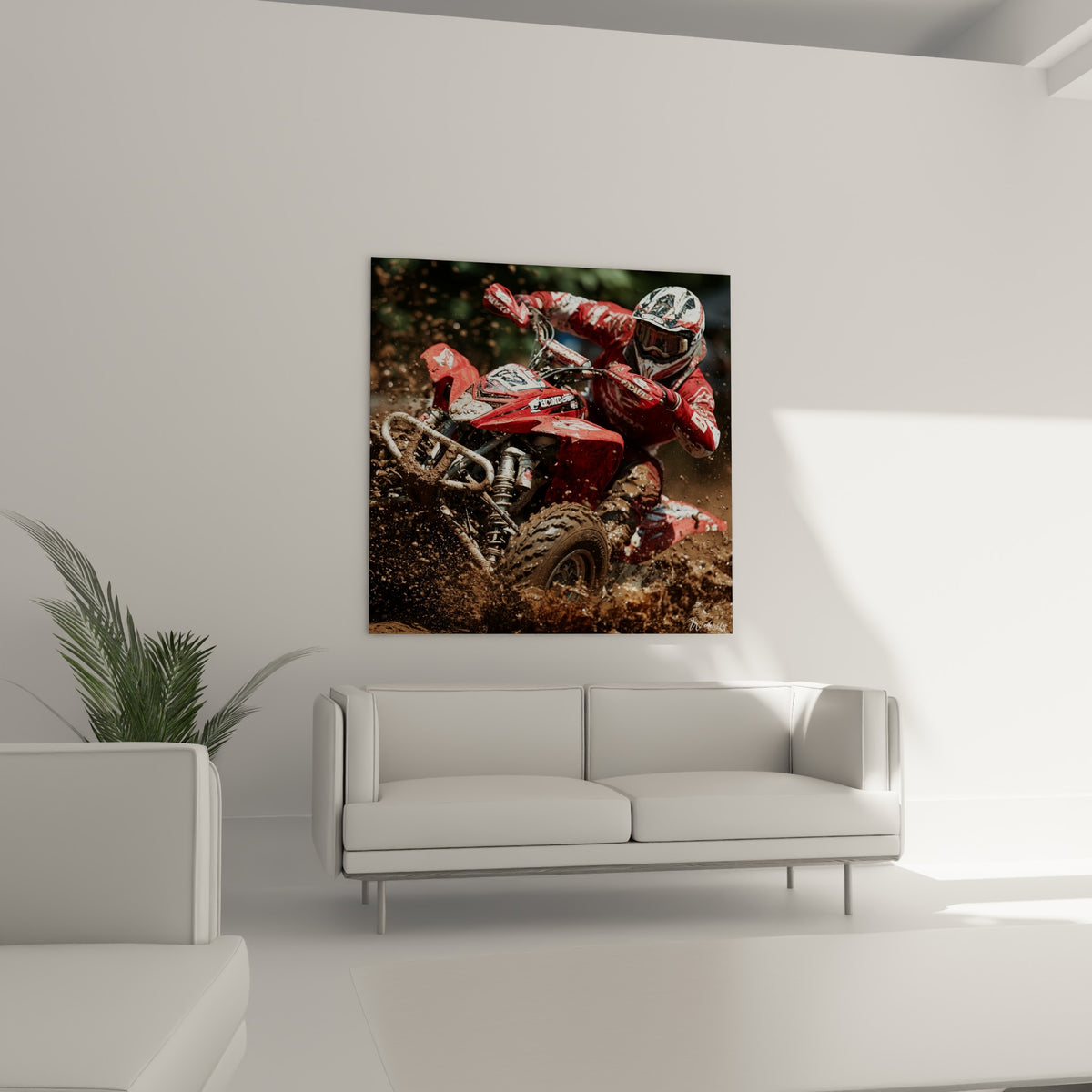 Éclaboussures de boue anthracite autour du quad Honda rouge, au-dessus d'un canapé dans un salon lumineux
