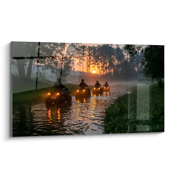 Tableau Quads noirs traversant un gué doré - Traversée à l'aube - Edition Quad