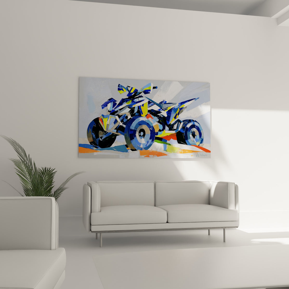 Engin tout-terrain bleu et orangé texturé au couteau, suspendu au-dessus d'un canapé dans un salon lumineux