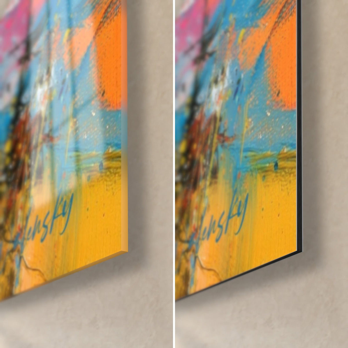 Tableau trekkeur à sac bleu, coin bas droit : verre acrylique brillant aux reflets et alu Dibond mat noir, jaune et orange, tranche 3 mm
