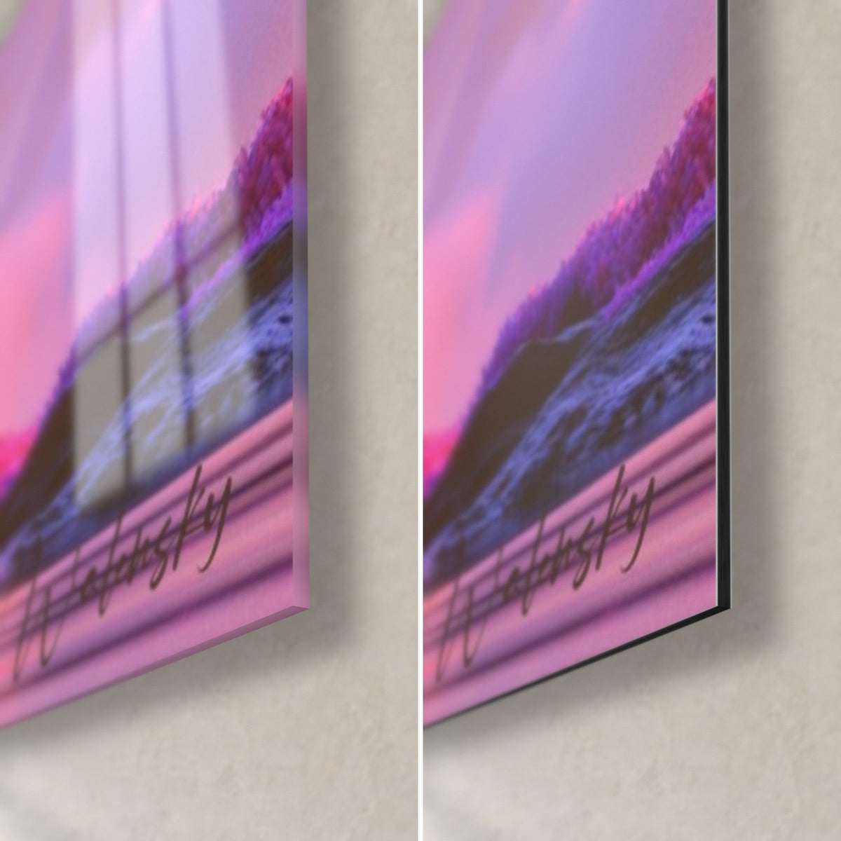 Tableau marcheur en montagne, coin bas droit : verre acrylique brillant à gauche, alu Dibond mat noir à droite, tranche de 3 mm