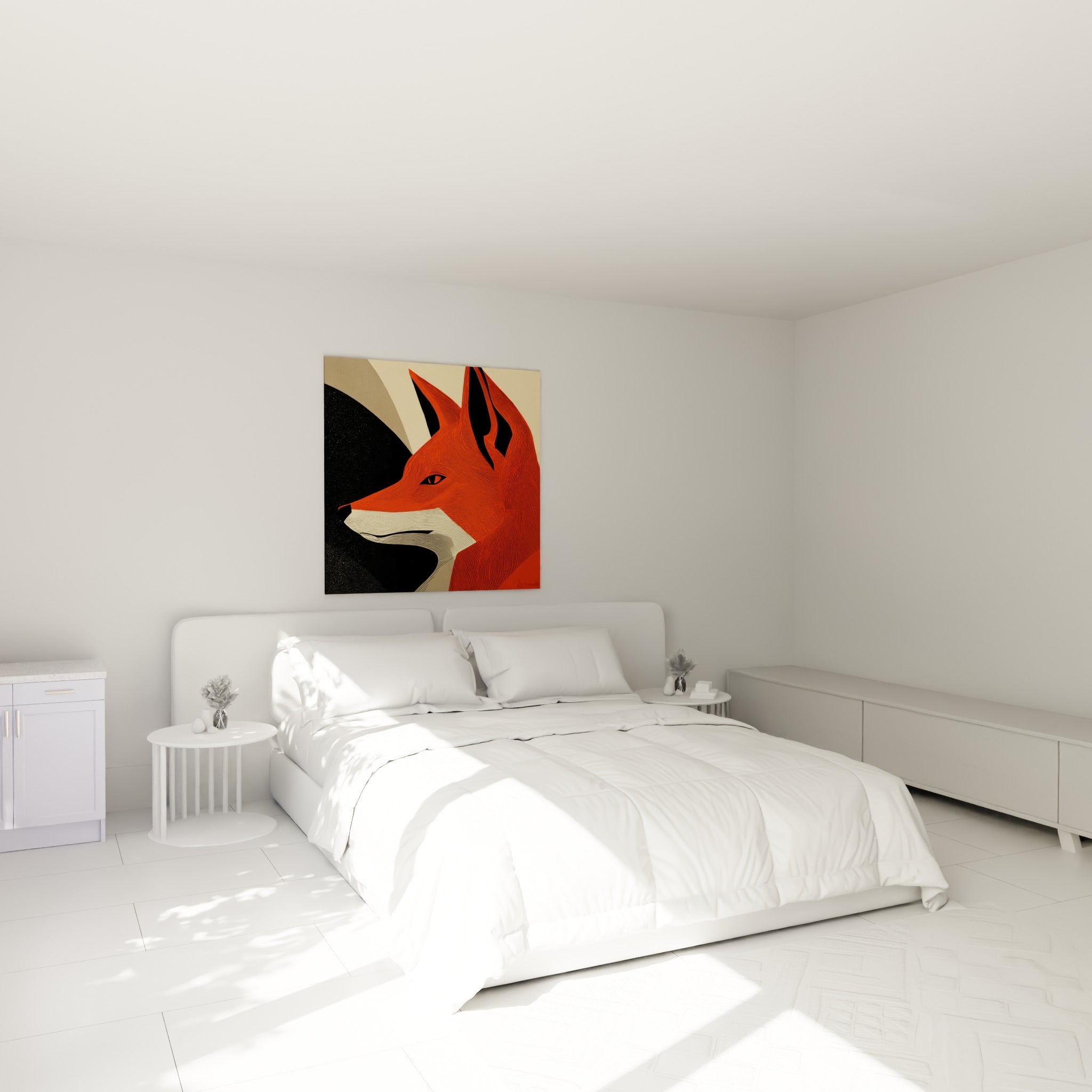 Museau ivoire et pelage roux du renard illustré, accroché au-dessus d'un lit dans une chambre claire