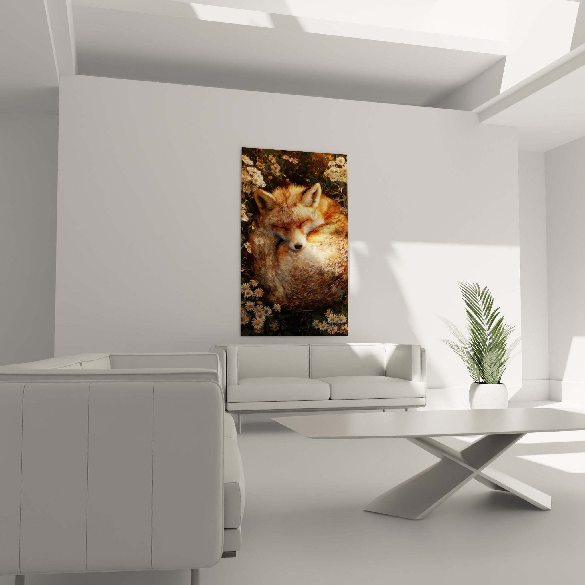 Museau paisible du renard aux teintes ocre et crème, au-dessus d'un canapé dans un salon lumineux