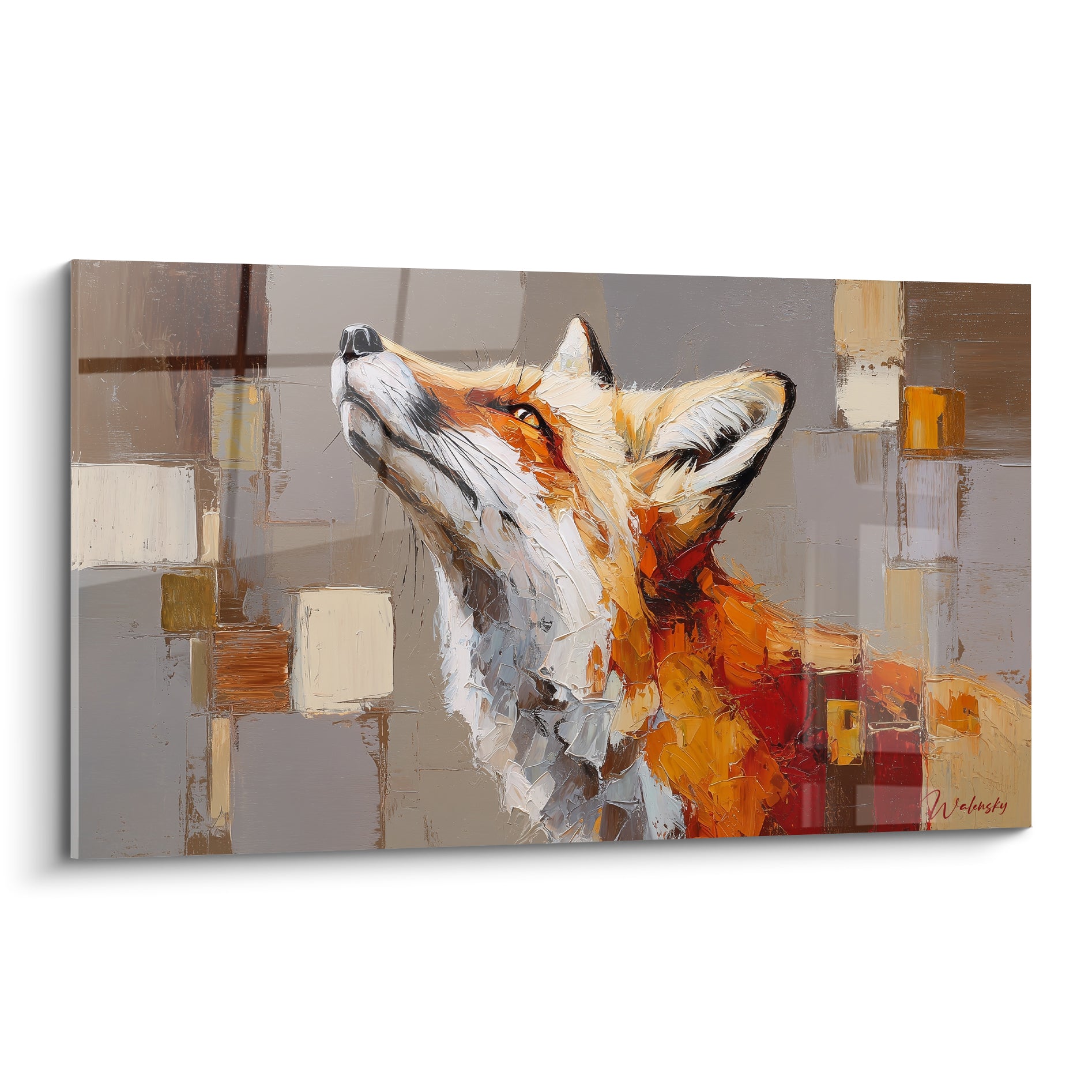 Renard roux au museau levé, pelage orange et blanc, fond gris et ocre en blocs peints