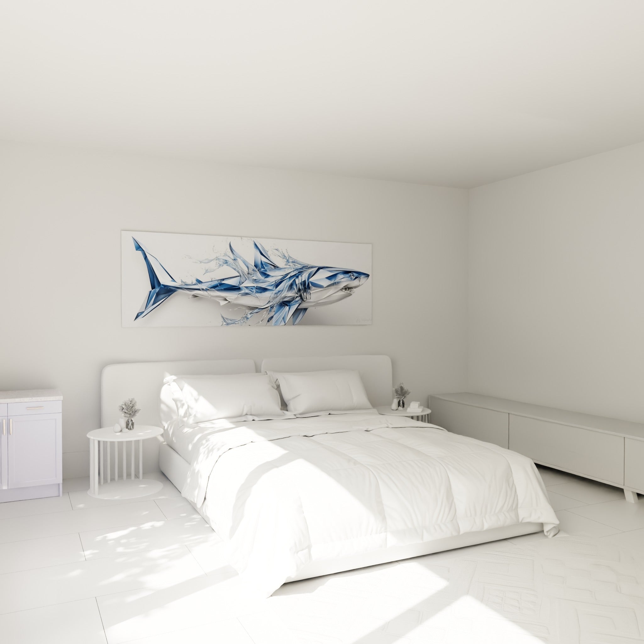 Requin argenté et bleu glacé aux formes géométriques, accroché au-dessus d'un lit dans une chambre claire