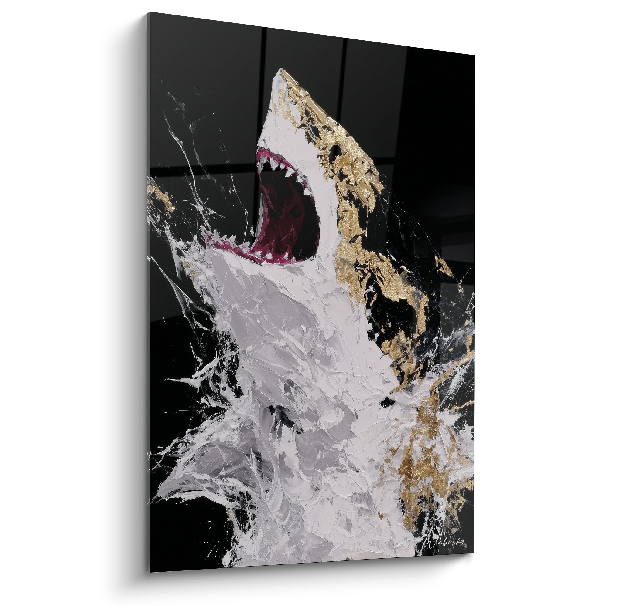 Requin blanc et doré gueule ouverte sur fond anthracite, texture épaisse et rouge intense en bouche