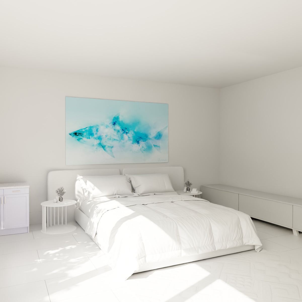 Silhouette de requin bleu marine et turquoise accrochée au-dessus d'un lit dans une chambre claire