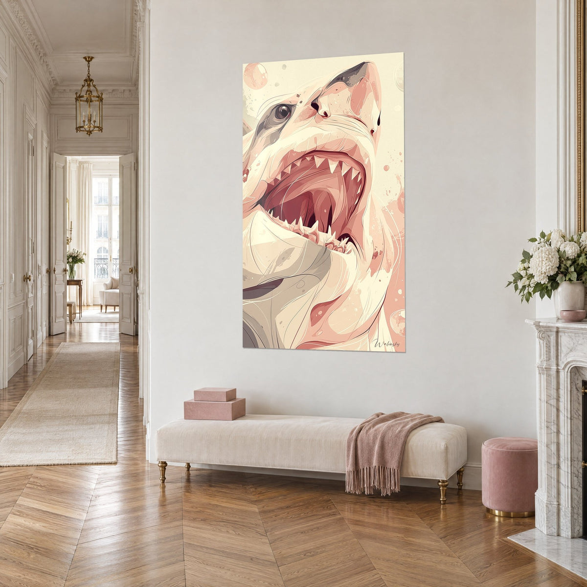 Gemälde Hai in Untersicht, brauns Auge unter einer grauen Platte, puderrosa Schnauze, dreiviertel Ansicht in einem Haussmann-Flur