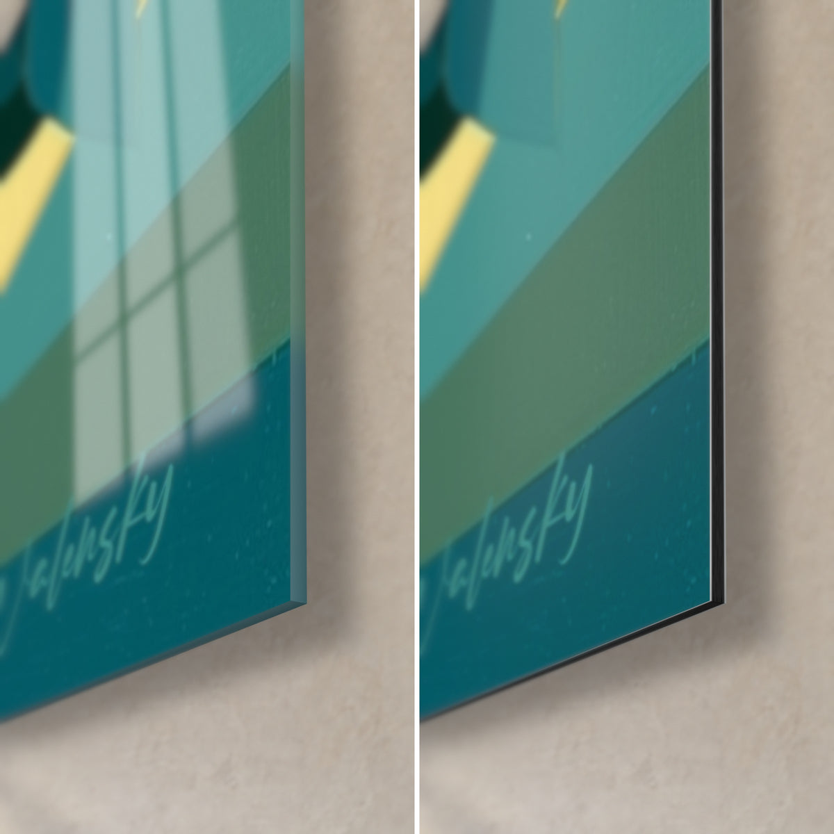 Schilderij haai in egale eendenblauwe en gouden vlakken, rechtsonder, glanzend glas links, mat Dibond-aluminium rechts