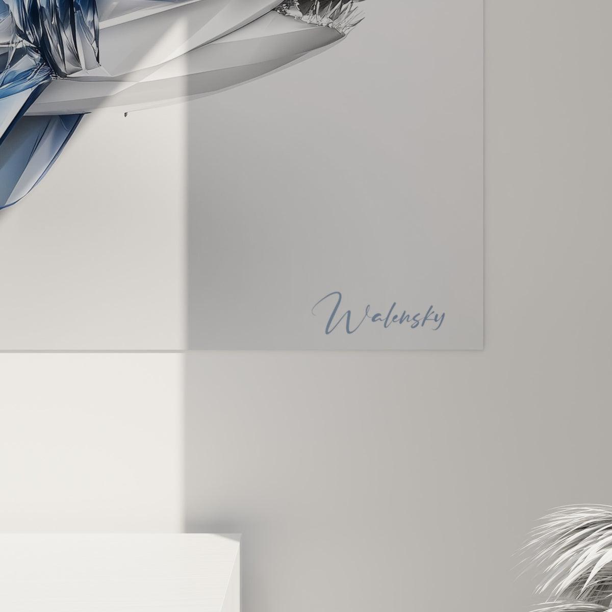 Détail des facettes bleu marine et blanches du requin, arêtes nettes et reflets métalliques visibles