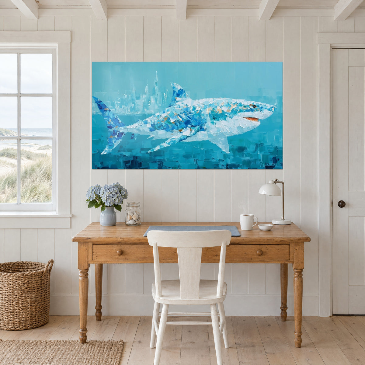 Tableau silhouette de requin en mosaïque de touches turquoise et blanches, ciel d'aqua, au-dessus d'un bureau en bois clair