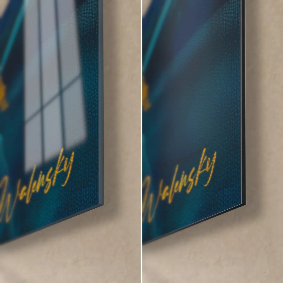 Schilderij van een gouden haai, rechtsonder: gouden Walensky-handtekening op marineblauwe achtergrond, glanzend glas links, mat Dibond rechts, rand van 3 mm
