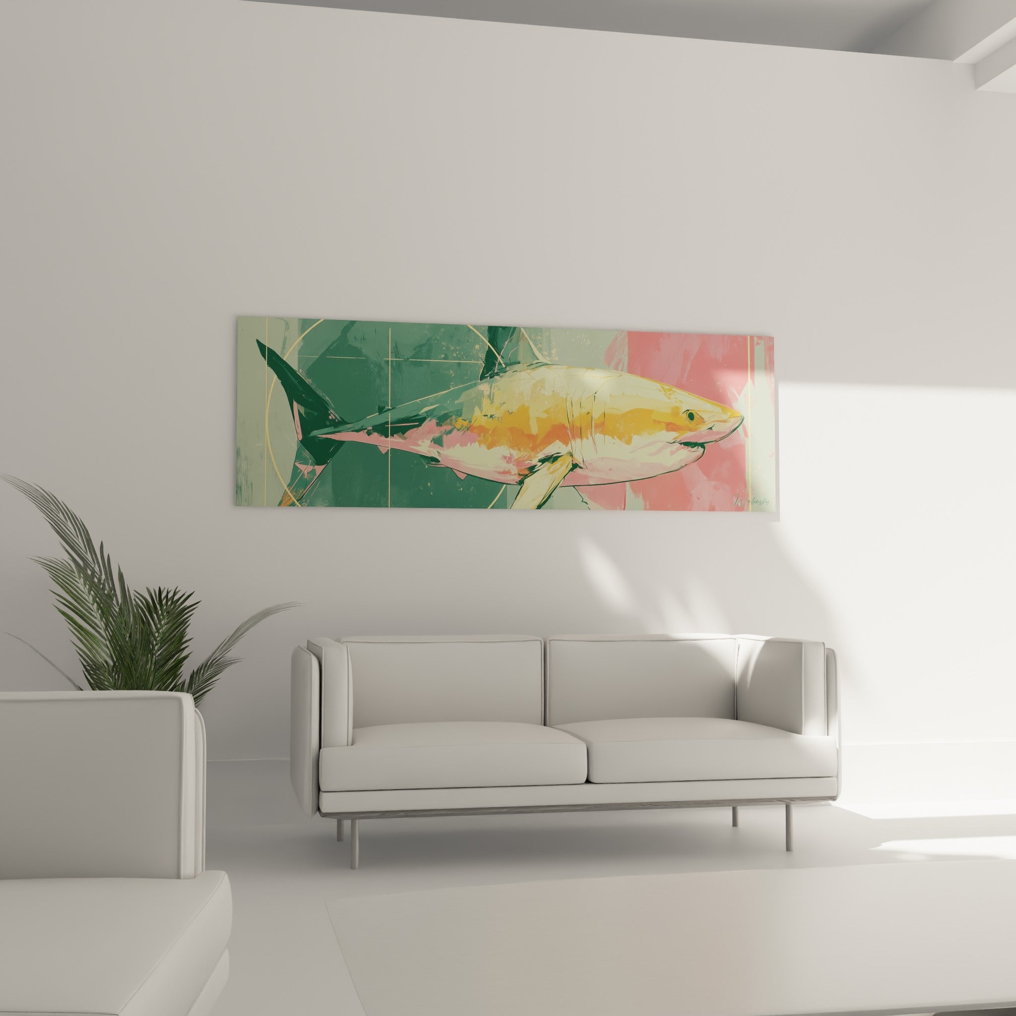 Corps de requin ocre et vert émeraude accroché au-dessus d'un canapé dans un salon lumineux