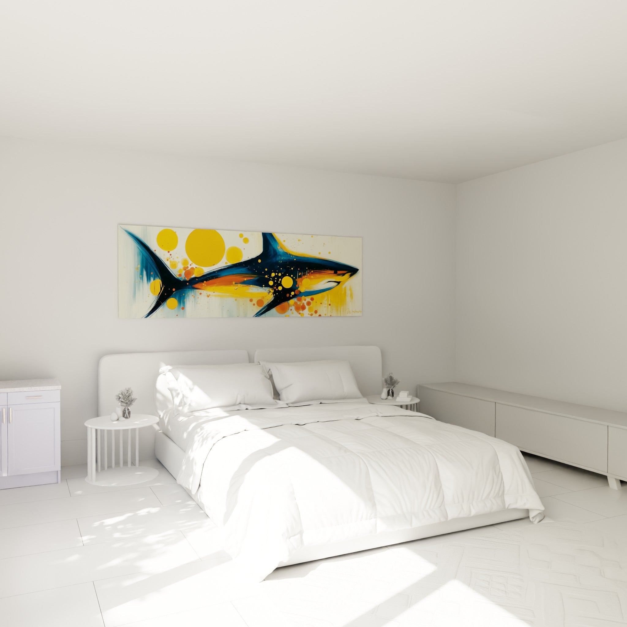 Silhouette de requin bleu marine et orange accrochée au-dessus d'un lit dans une chambre claire