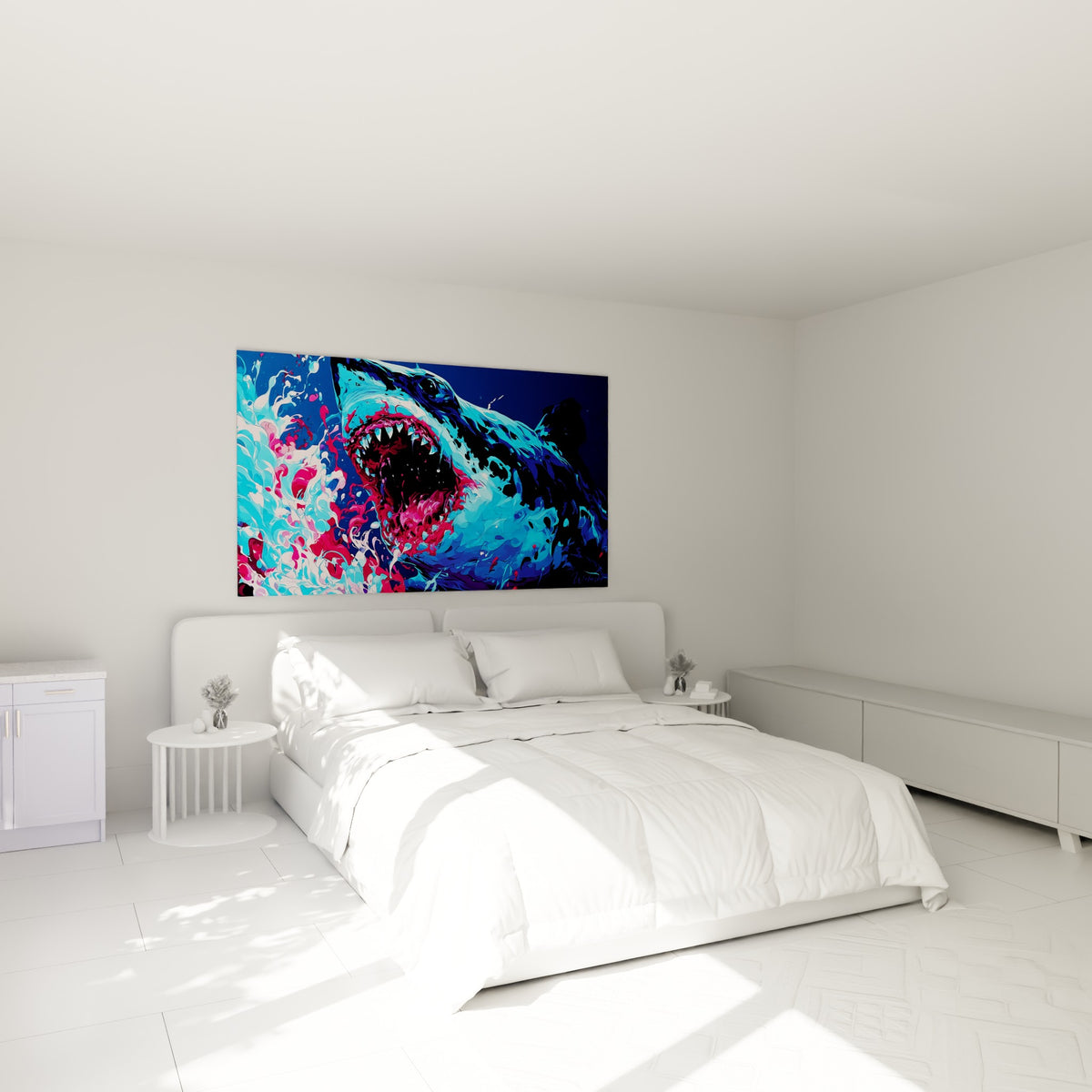 Requin bleu marine et rose vif à la mâchoire béante, au-dessus d'un lit dans une chambre claire