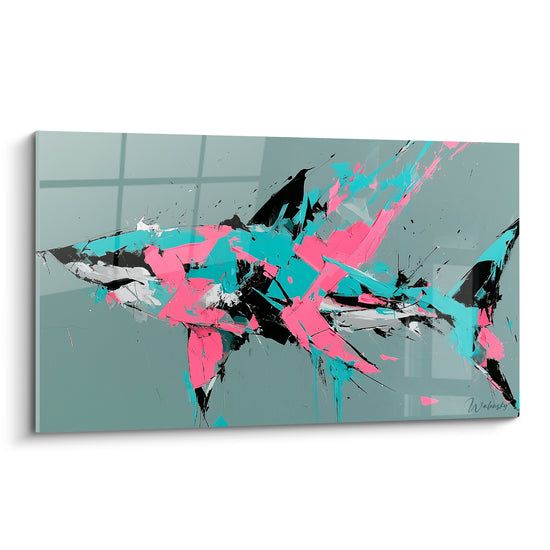 Requin fragmenté rose et turquoise sur fond sauge, composition abstraite en éclats anguleux