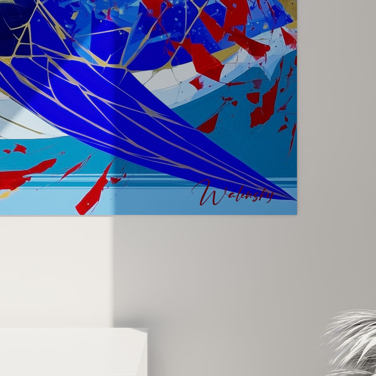 Détail des empâtements dorés et des fragments rouges sur l'écaille bleu marine du requin