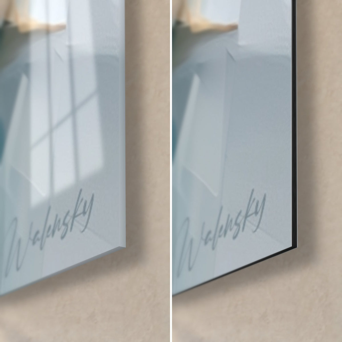 Schilderij witte haai, rechtsonder: glanzend glas links, mat zwart Dibond-aluminium rechts, blauwachtige Walensky-signatuur