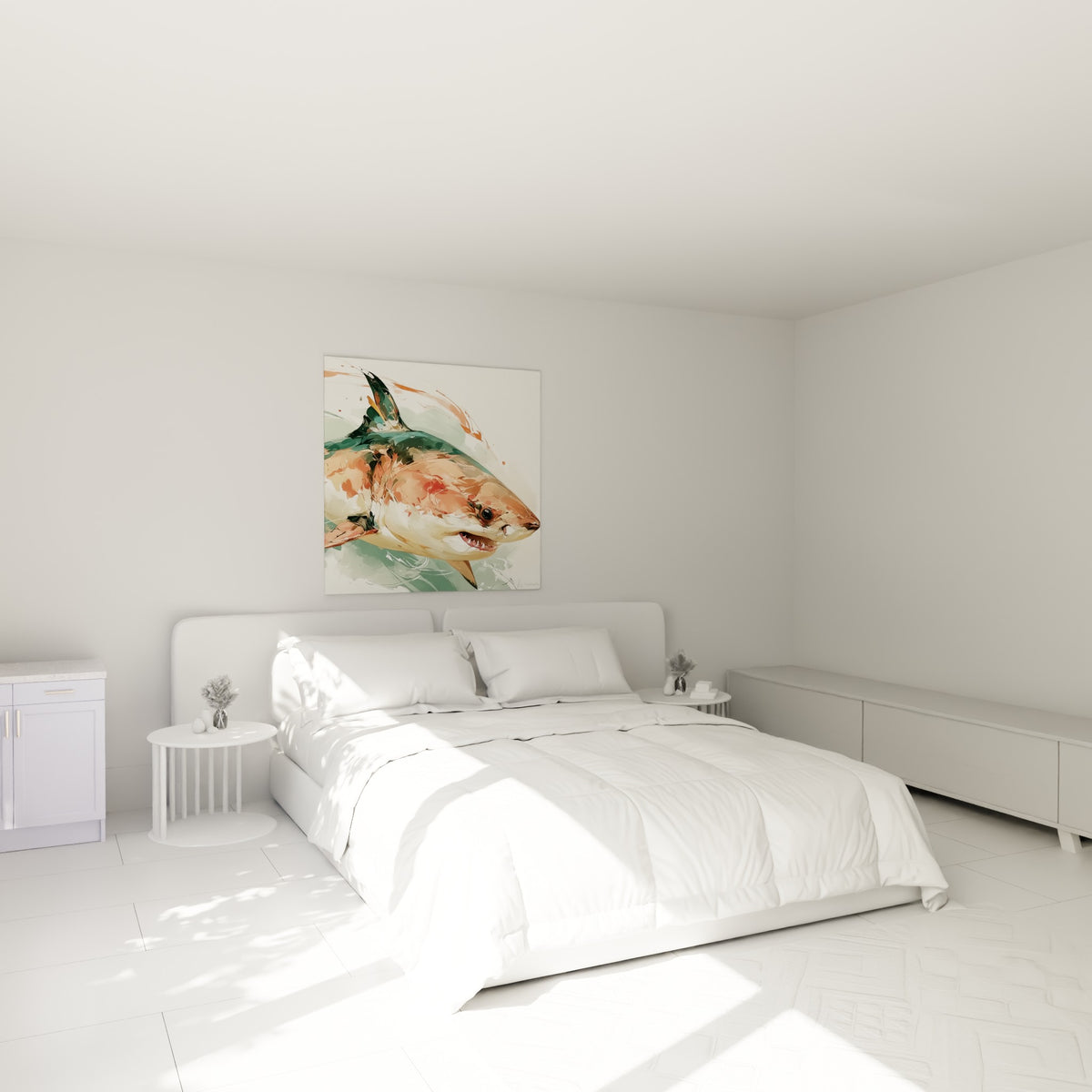 Squale aux tons ocre et anthracite, nageoire tranchante, au-dessus d'un lit dans une chambre claire