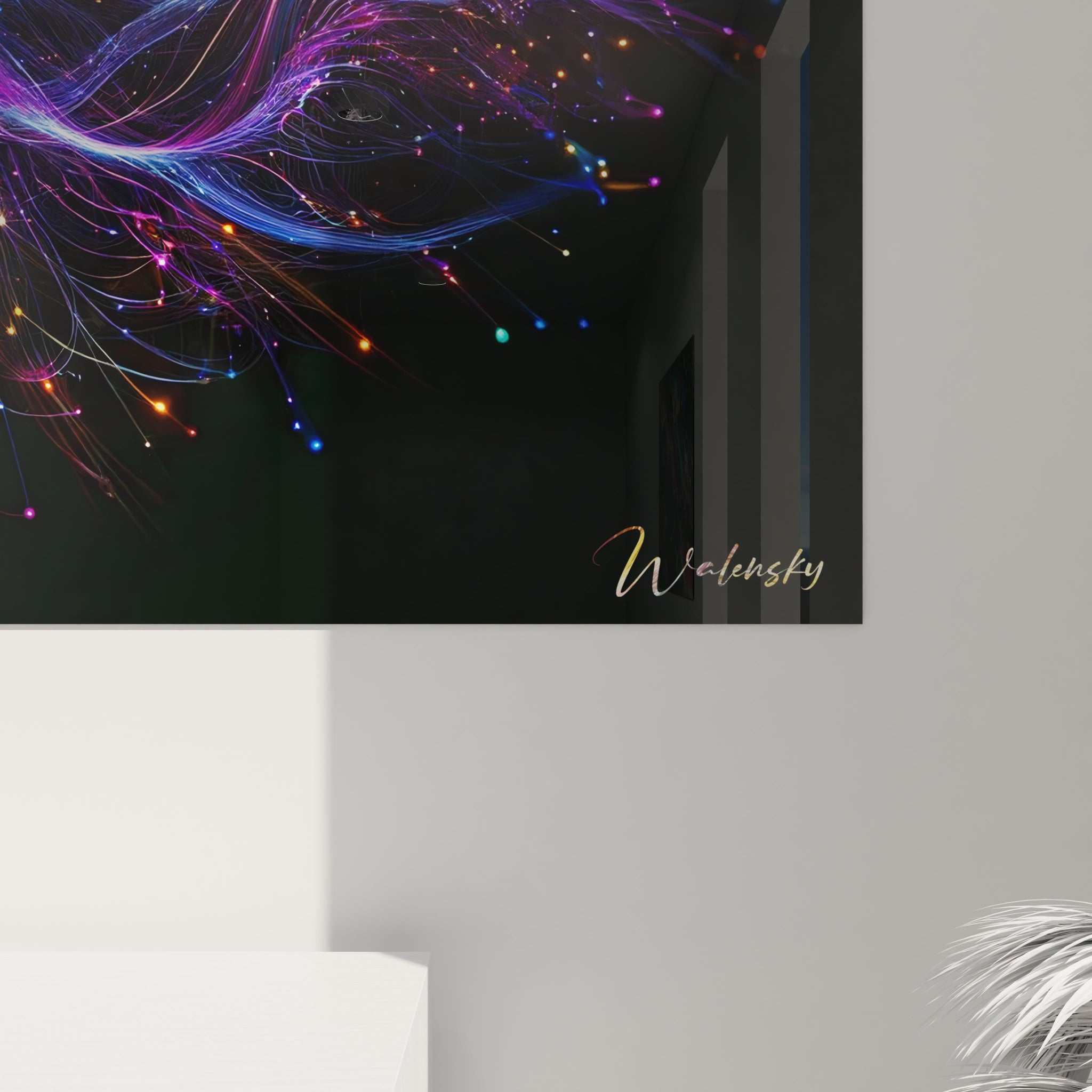 Tableau abstrait présentant un enchevêtrement de fibres lumineuses colorées. Gamme de couleurs intenses alliant bleu turquoise, violet pourpre, orange doré et rose sur fond noir. Texture délicate de lignes ondulantes terminées par points lumineux. Motif dynamique avec deux foyers principaux reliés par des faisceaux spiralés créant un mouvement fluide continu.
