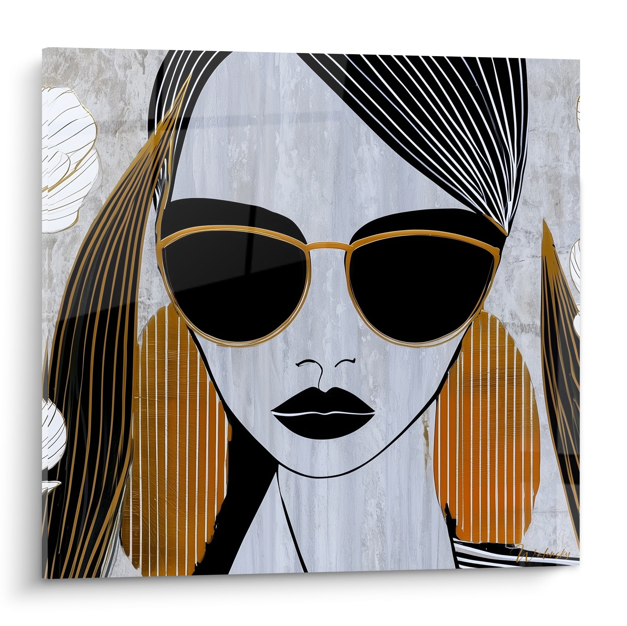 Femme aux lunettes noires cerclées d'ocre et cheveux striés noir doré, fond gris texturé
